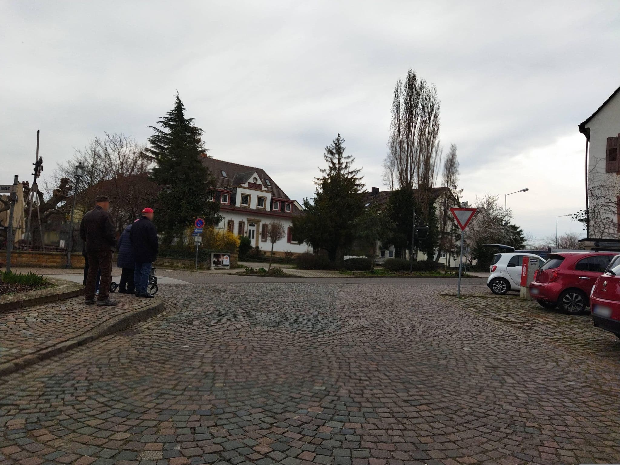 Street view near Ferienwohnung Frey, Deidesheim — © changchun1 (CC BY-SA · Mapillary)