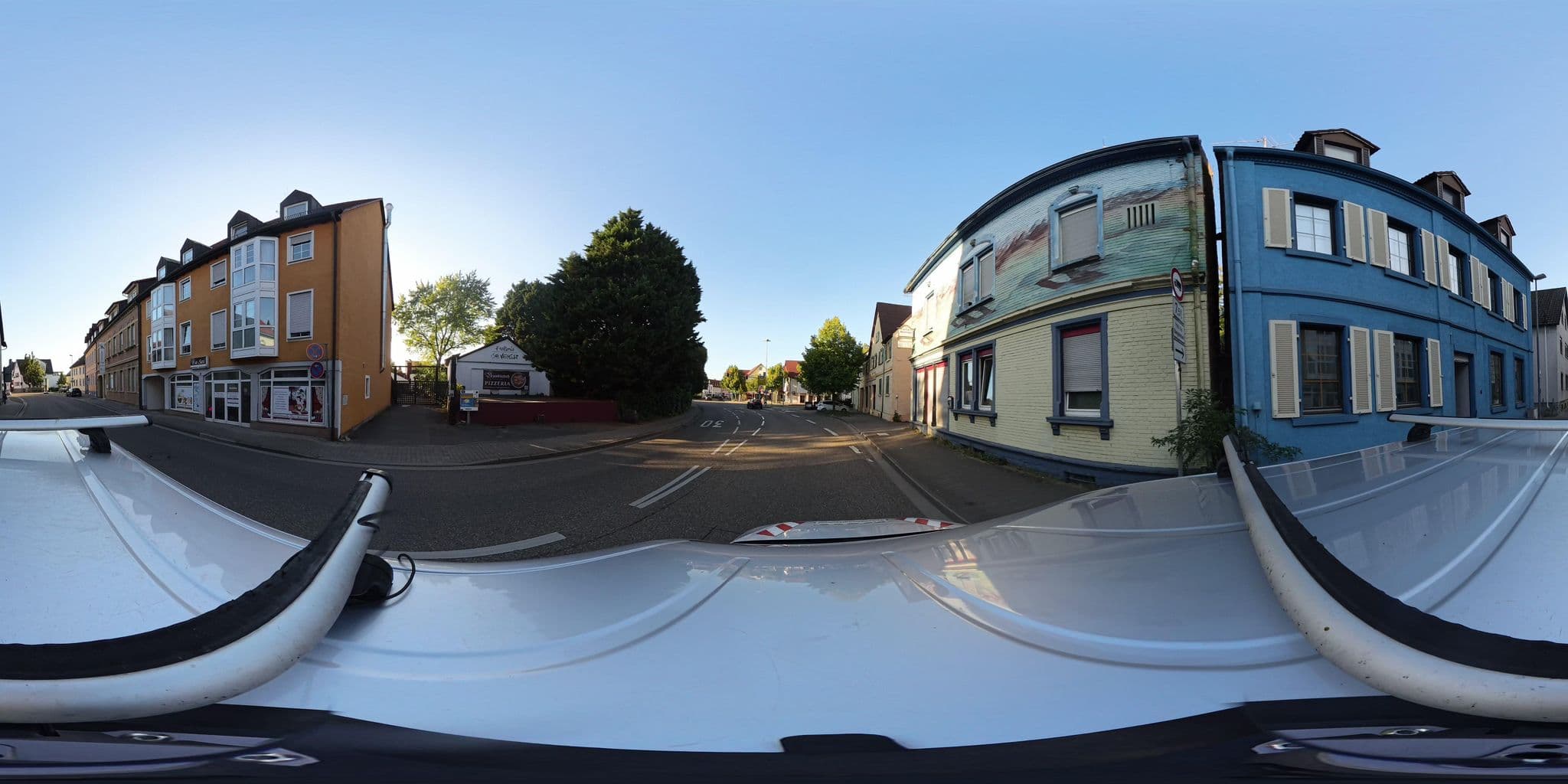 Street view near Kim Jonggil Hotelbetrieb, Bruchsal — © tasmaniadevil (CC BY-SA · Mapillary)