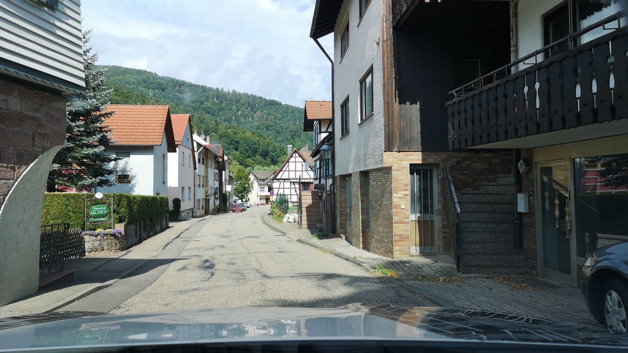 Street view near Ferienwohnung Im Kelterhaus, Wohnung Blauer Salon, Bad Herrenalb — © skiloo (CC BY-SA · Mapillary)