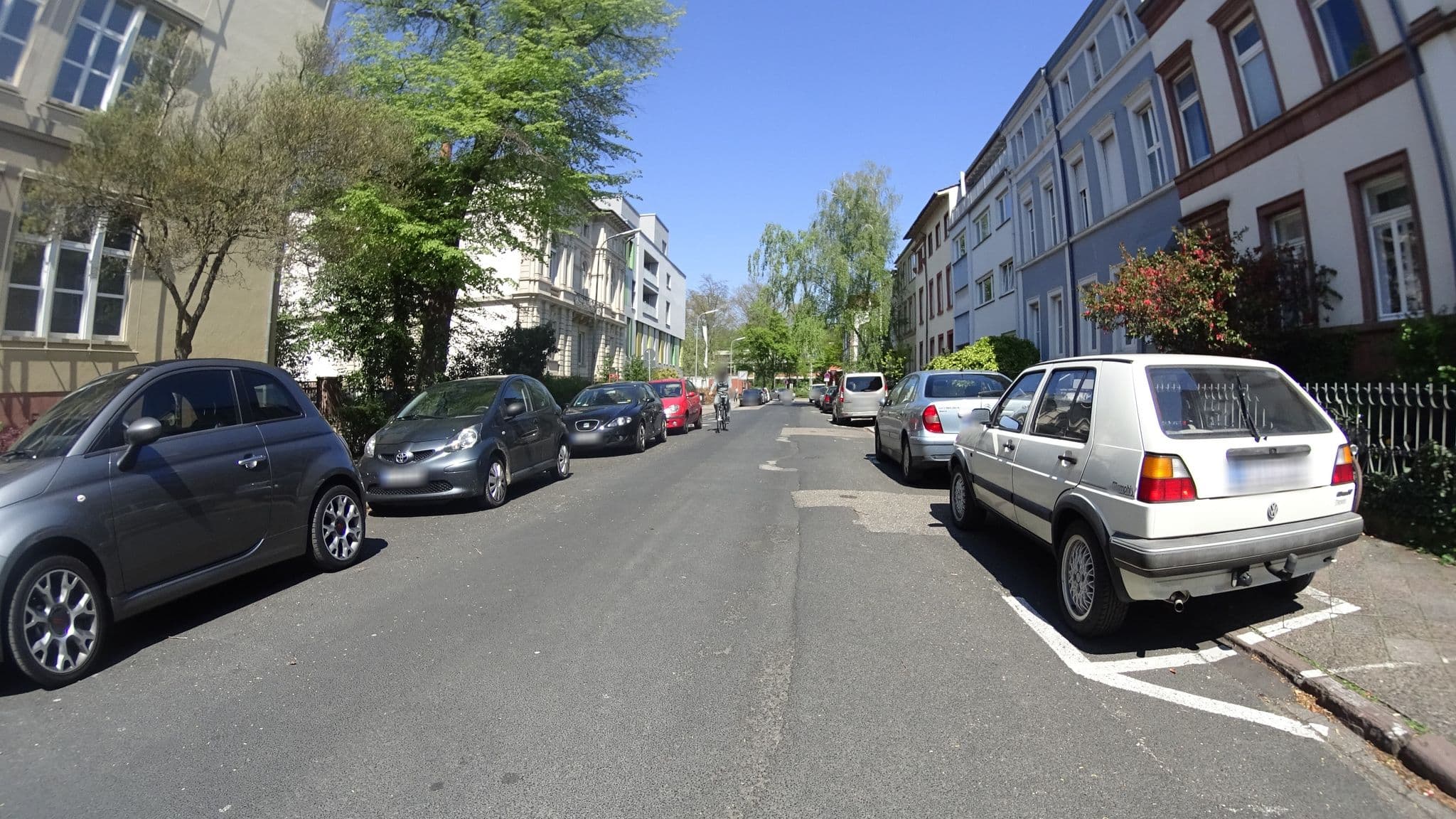 Street view near Ferienwohnung am Schloss, Karlsruhe — © morwas (CC BY-SA · Mapillary)