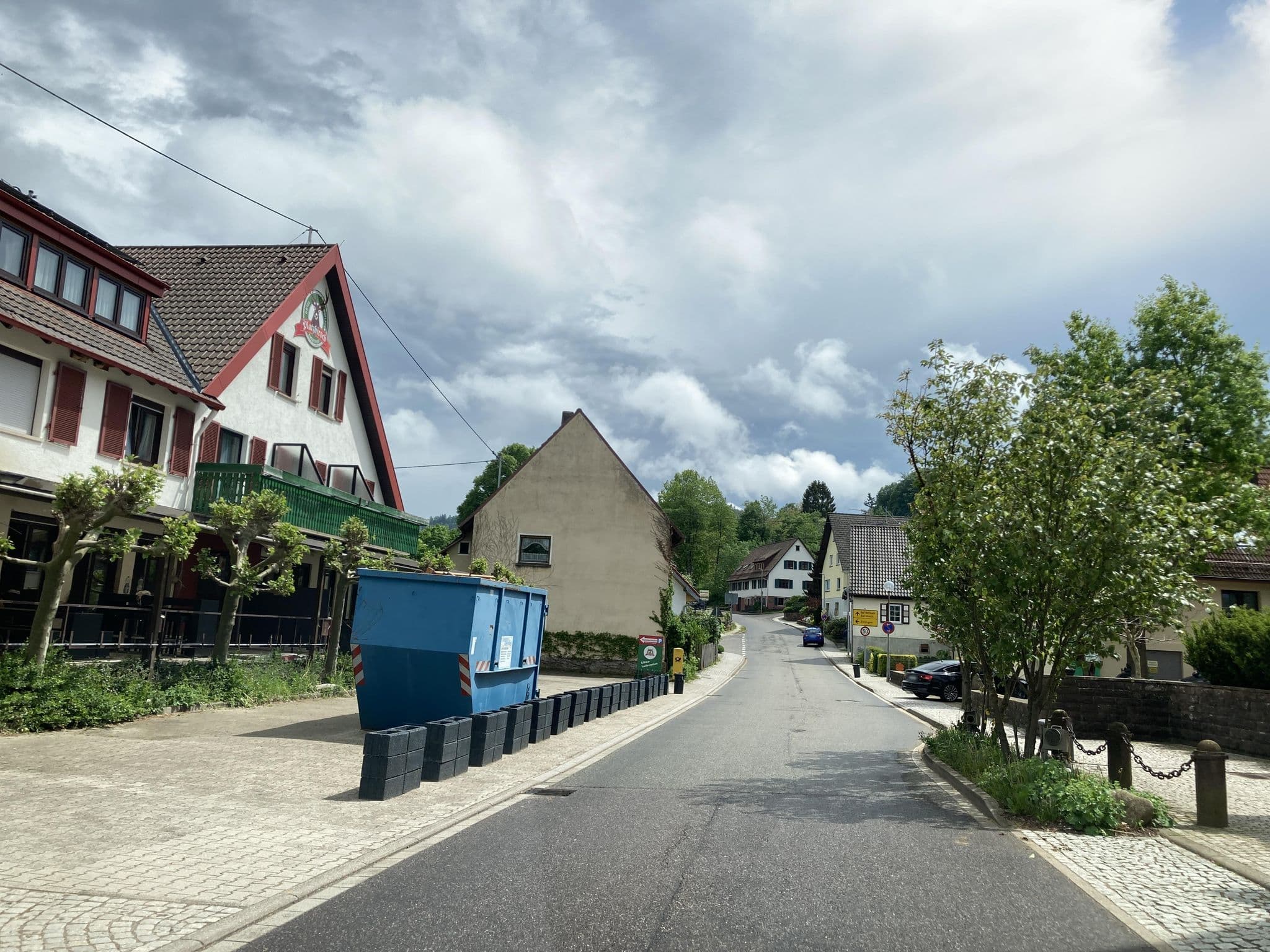 Street view near Hotel Platzhirsch Moosbronn, Bad Herrenalb — © tasmaniadevil (CC BY-SA · Mapillary)