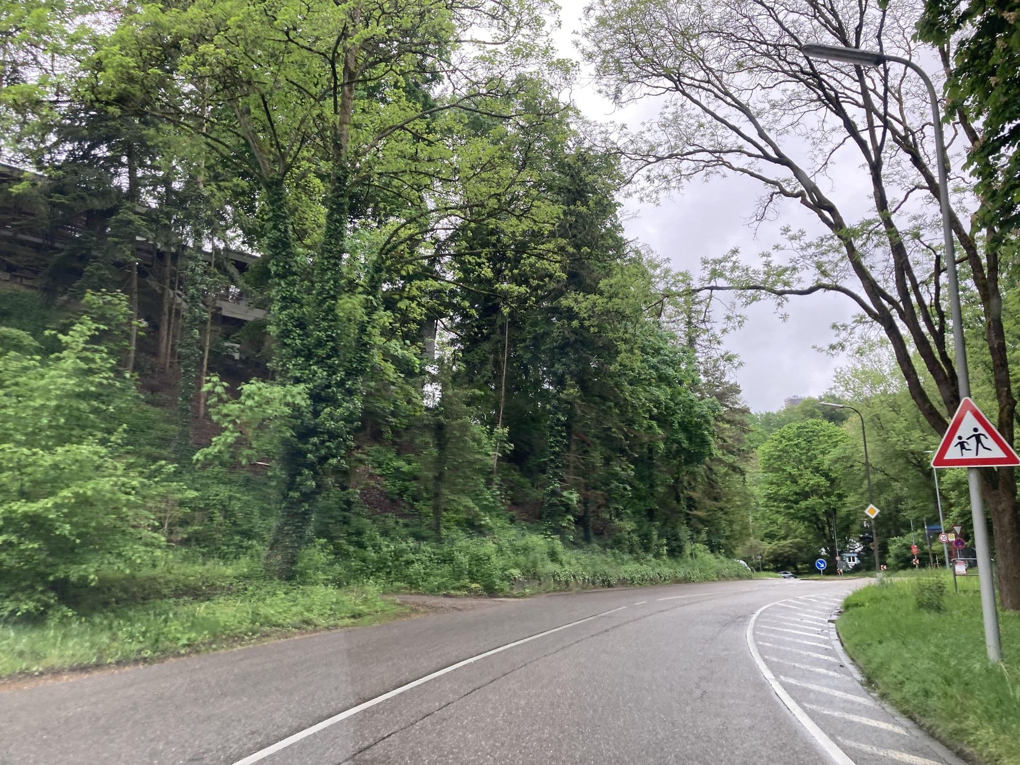 Street view near Senad Zeric Zimmervermietung Pension Zeric, Karlsruhe — © tasmaniadevil (CC BY-SA · Mapillary)