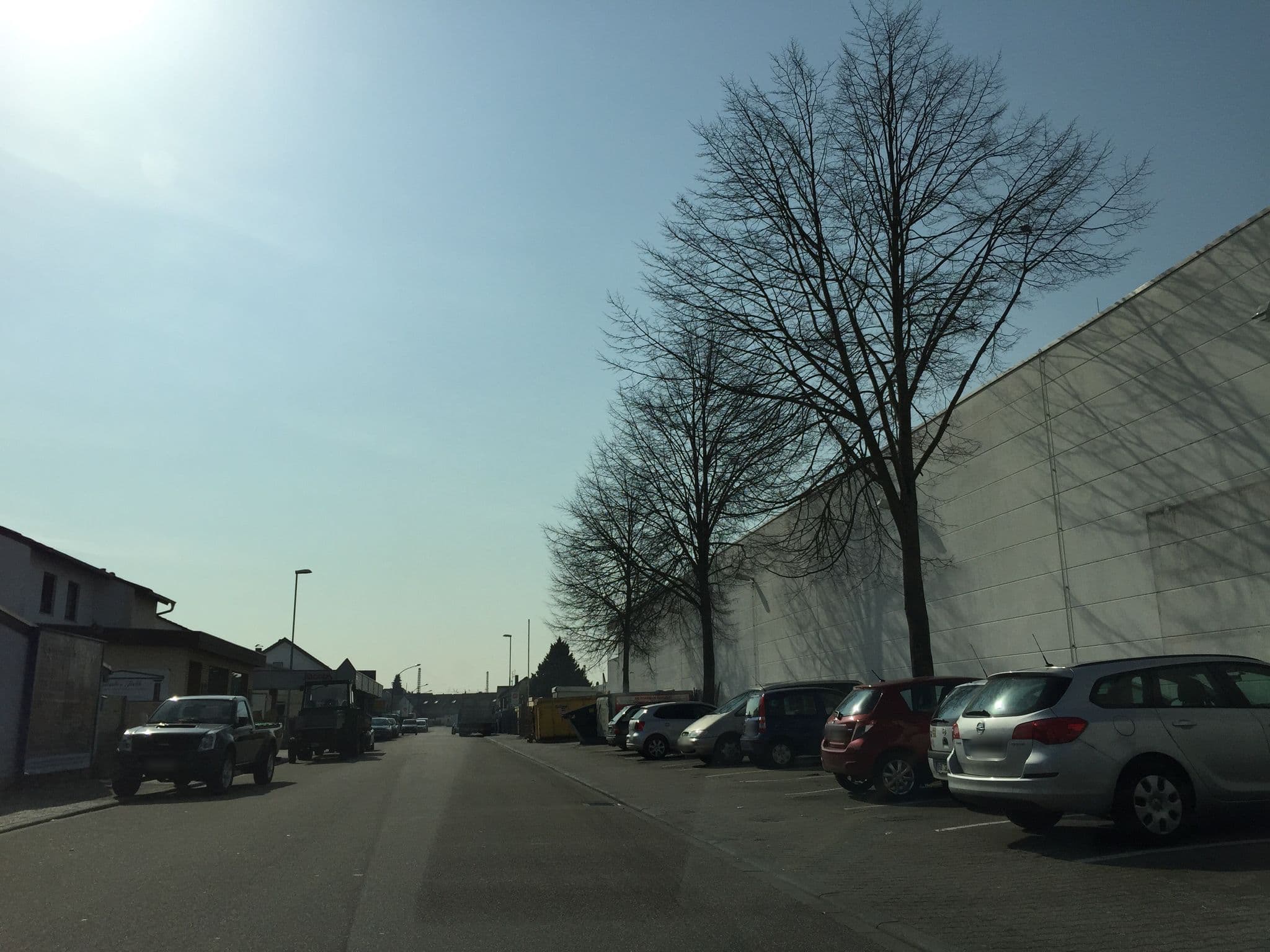 Street view near Tulip Inn Hotel, Schwetzingen — © karl_popp (CC BY-SA · Mapillary)