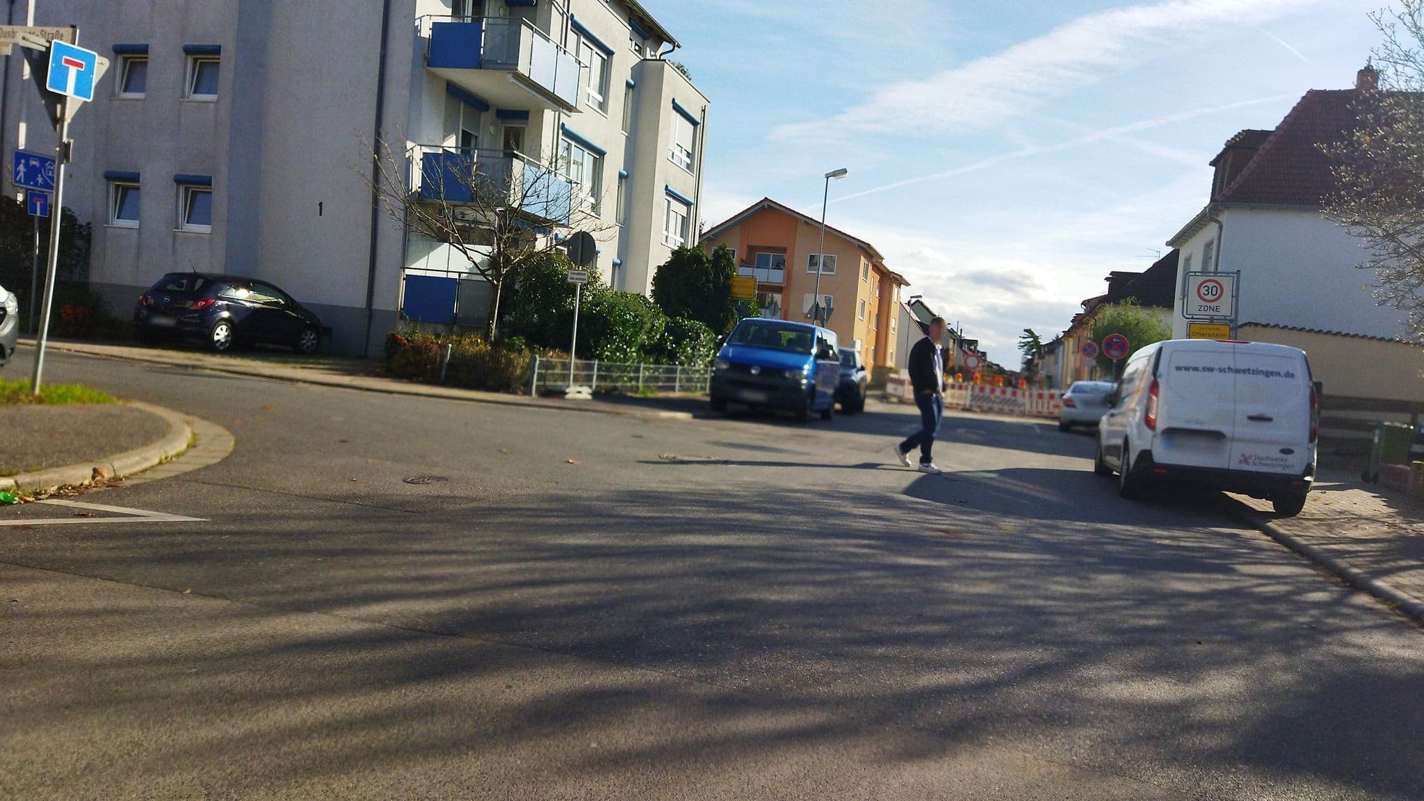 Street view near Private Tagungshotels, Schwetzingen — © changchun1 (CC BY-SA · Mapillary)