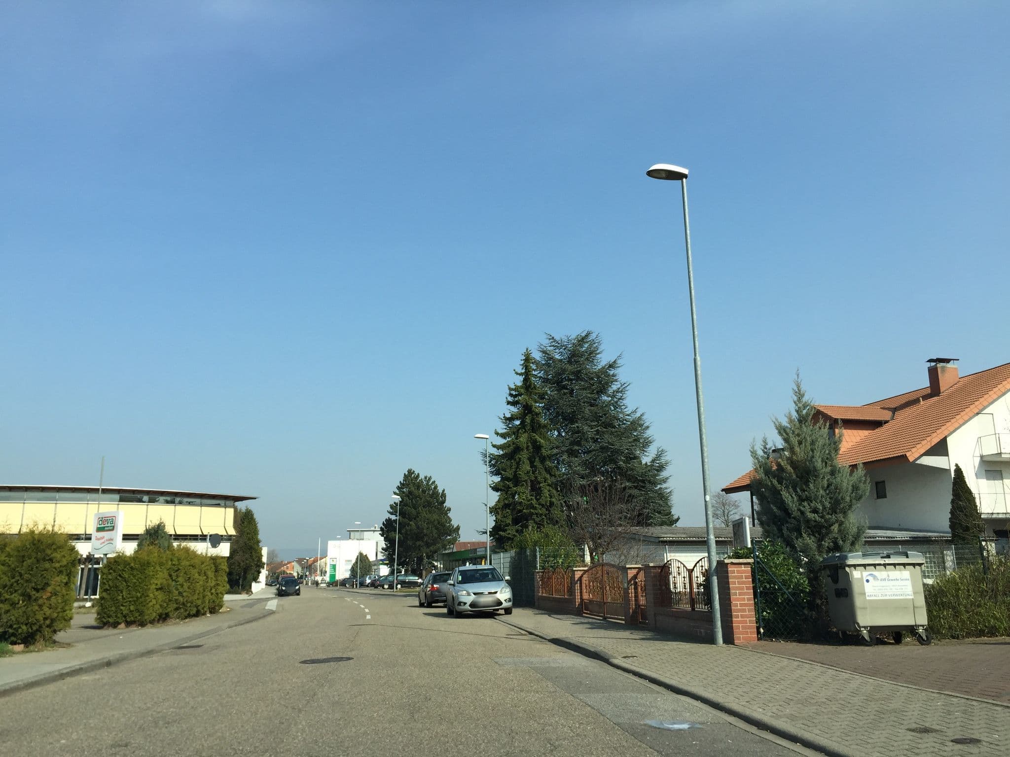 Street view near Hotel Zagreb, Schwetzingen — © karl_popp (CC BY-SA · Mapillary)