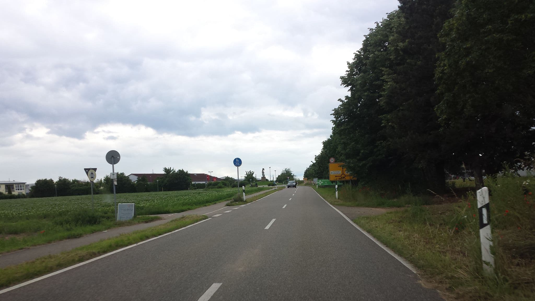 Street view near Neumanns GmbH Übernachten Pension, Plankstadt — © wegavision (CC BY-SA · Mapillary)