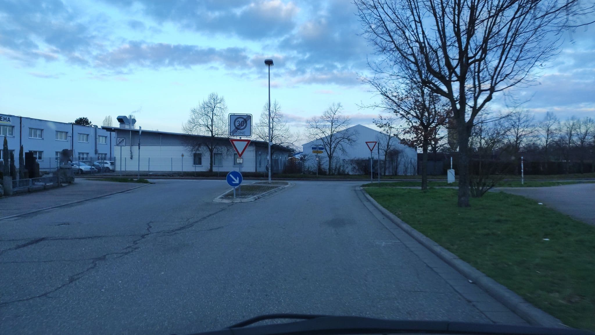 Street view near VEPA GmbH, Hockenheim — © beluga (CC BY-SA · Mapillary)