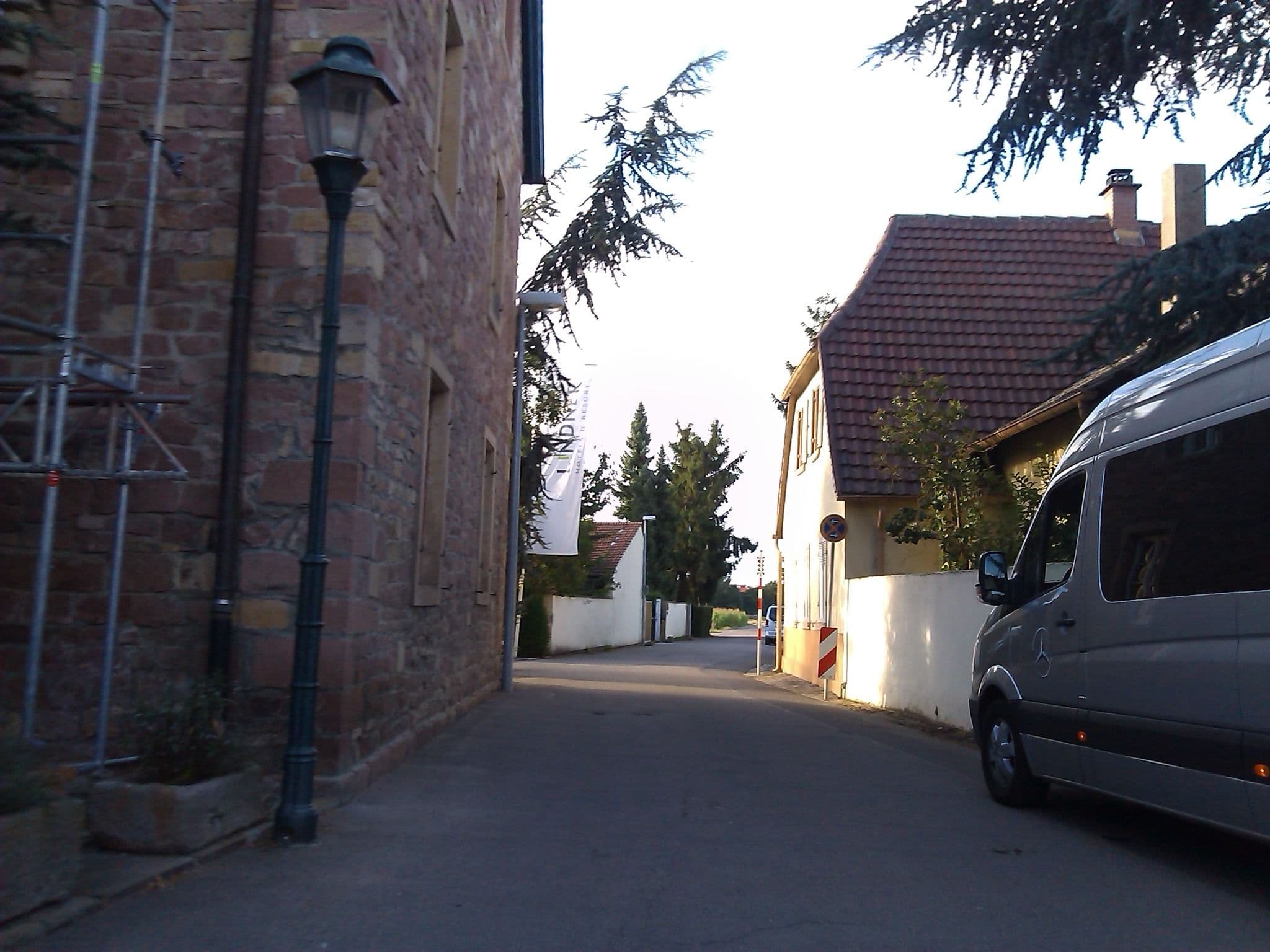 Street view near Lindner Hotel & Spa Binshof, Otterstadt — © changchun1 (CC BY-SA · Mapillary)