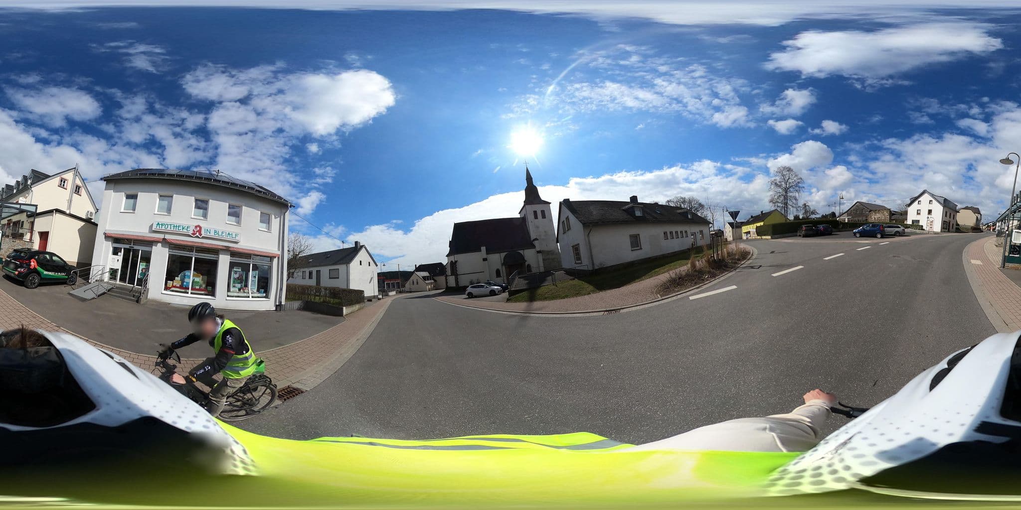 Street view near Altes Backhaus, Bleialf — © Mobilitaetswerk (CC BY-SA · Mapillary)