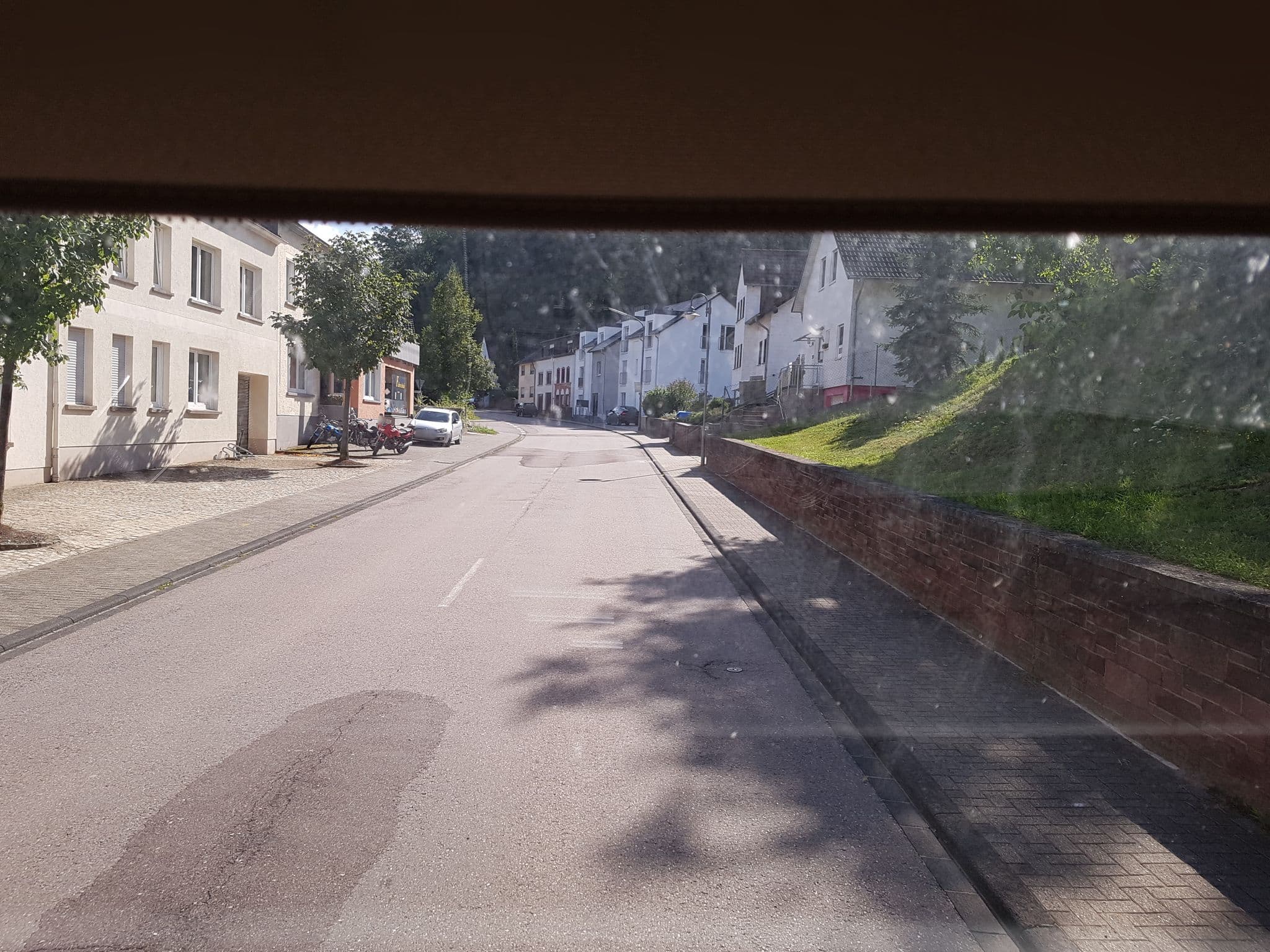 Street view near Saar-Mosel-Tal, Konz — © bernardvoyageur (CC BY-SA · Mapillary)