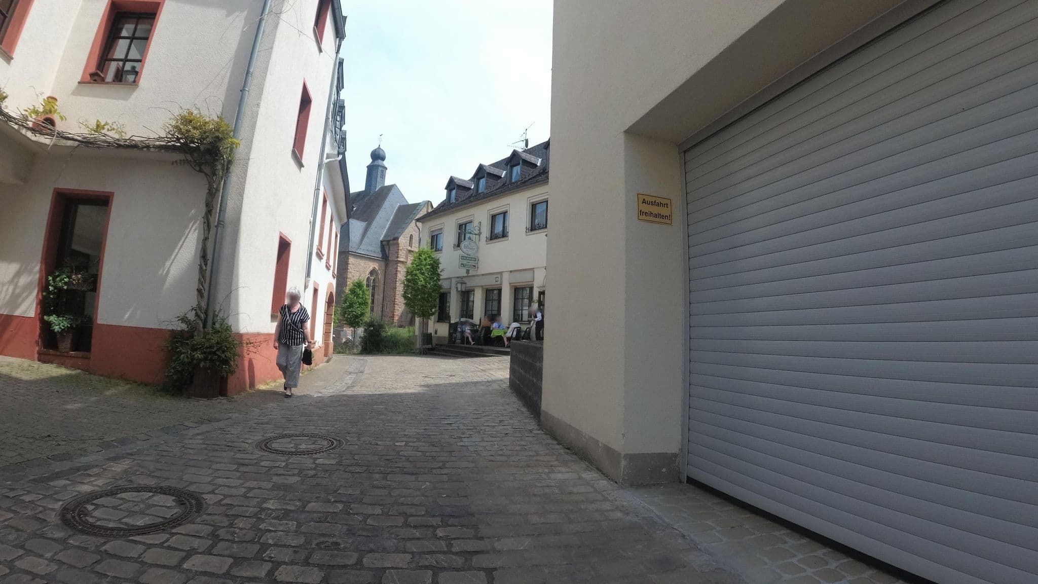 Street view near Hotel am Kunoturm, Saarburg — © teddy73 (CC BY-SA · Mapillary)