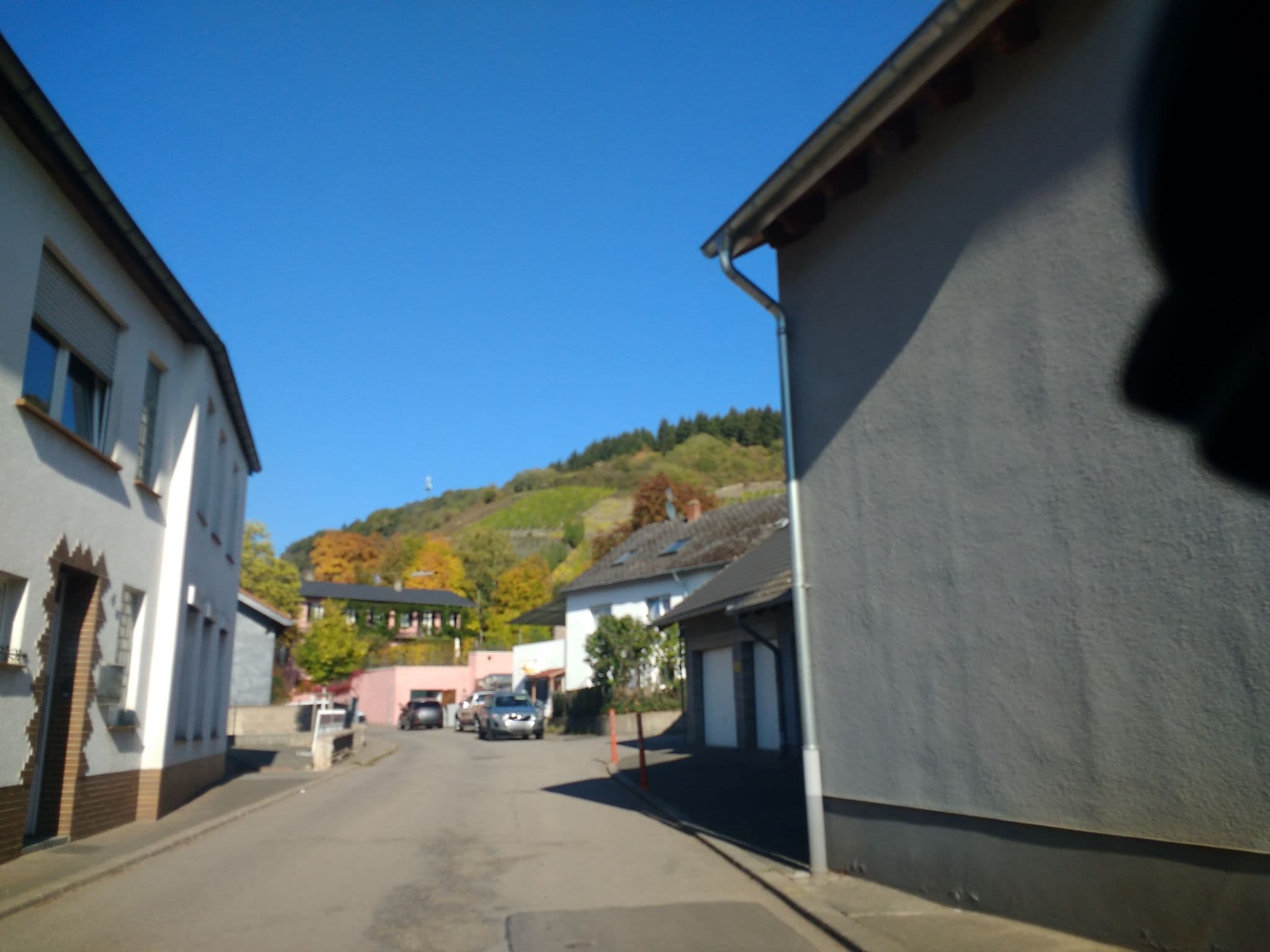 Street view near Weinhaus König Johann, Wiltingen — © igdb (CC BY-SA · Mapillary)