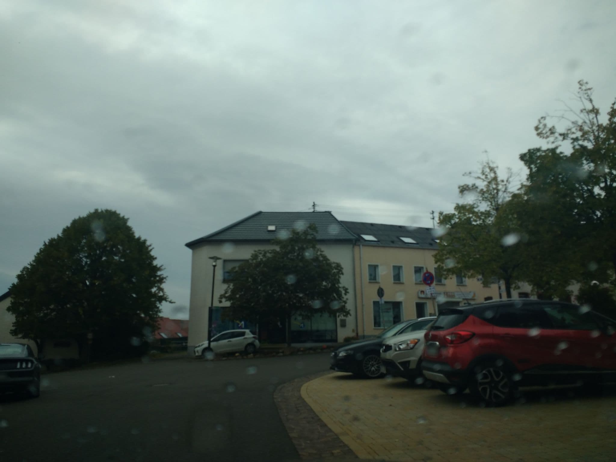 Street view near Zum Orkelsfels, Orscholz — © igdb (CC BY-SA · Mapillary)