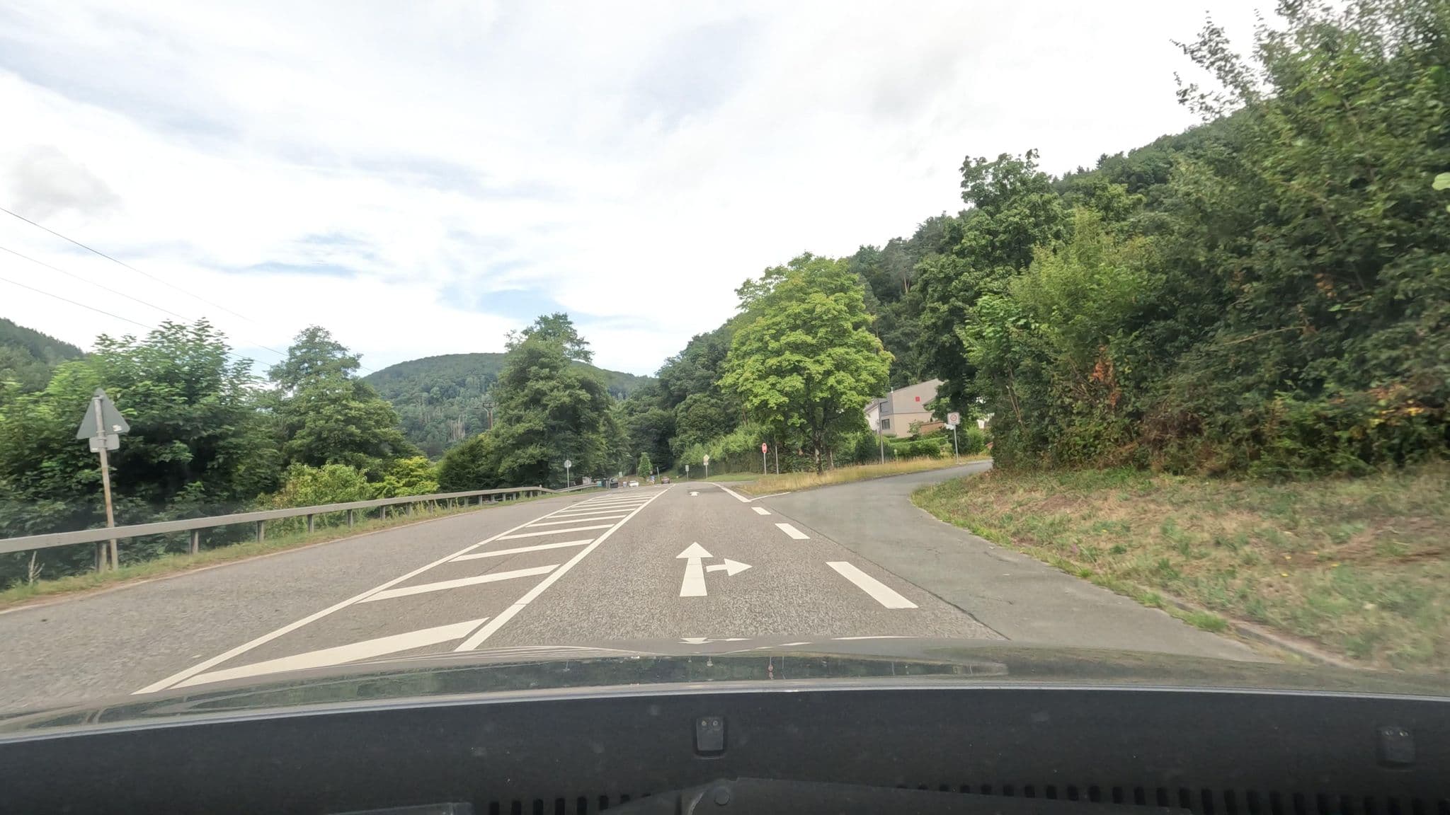 Street view near Ferienwohnung Magnolia, Kordel — © vinisa (CC BY-SA · Mapillary)