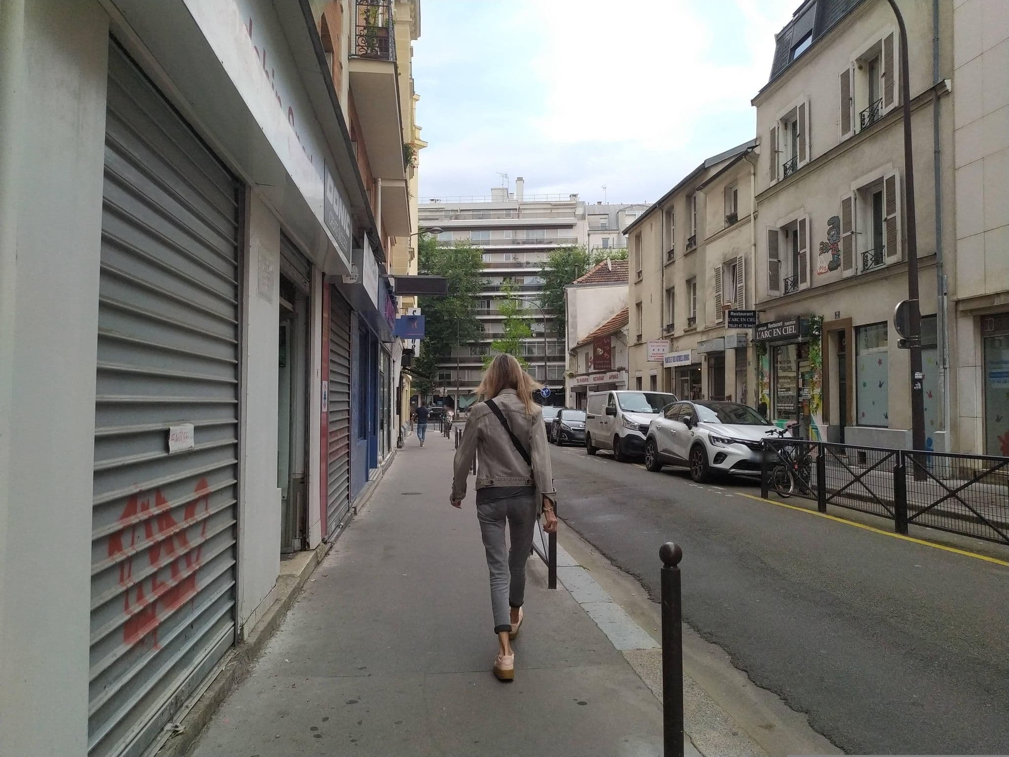 Street view near Victoria, Maison Blanche — © pierrebe (CC BY-SA · Mapillary)