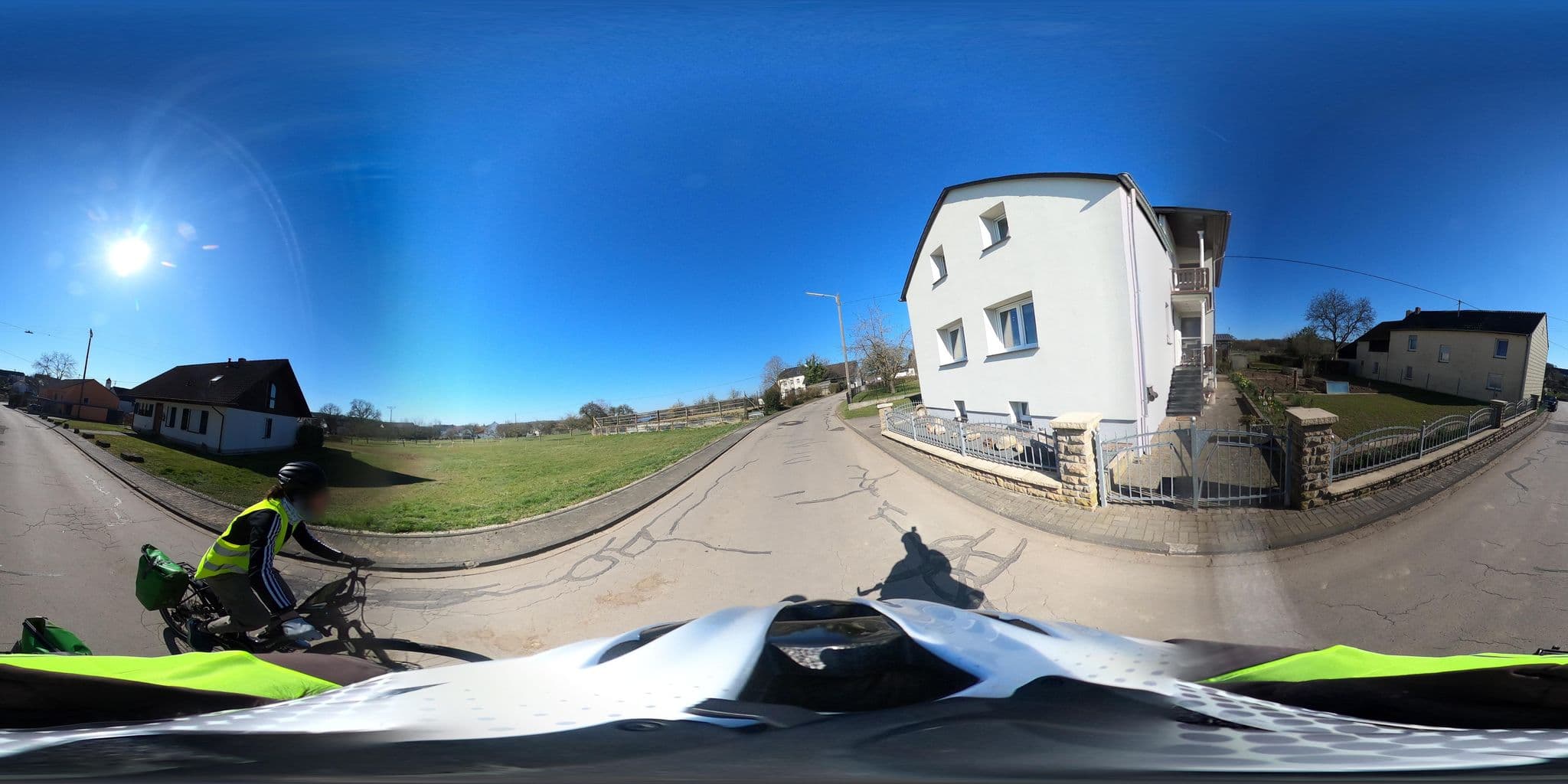 Street view near Ferienhaus-Ernzen, Irrel — © Mobilitaetswerk (CC BY-SA · Mapillary)