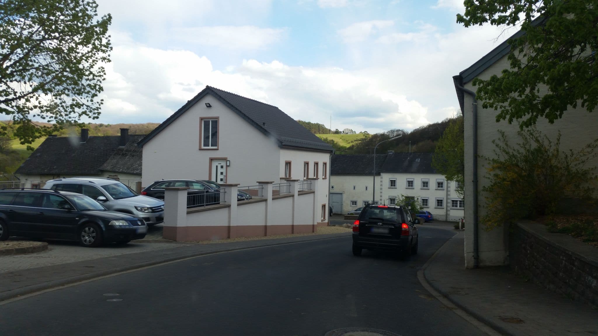 Street view near Nengshof - Haus Ehrenpreis, Rittersdorf — © it_s_so_funny (CC BY-SA · Mapillary)