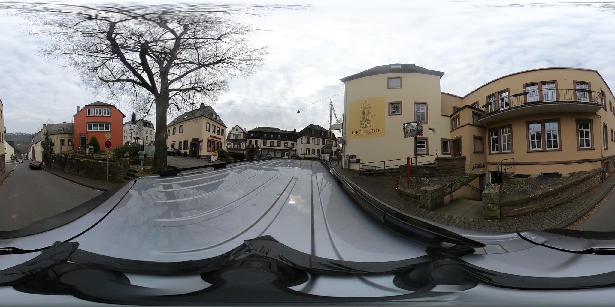 Street view near Eifeler Hof Gastro GmbH, Kyllburg — © Mobilitaetswerk (CC BY-SA · Mapillary)