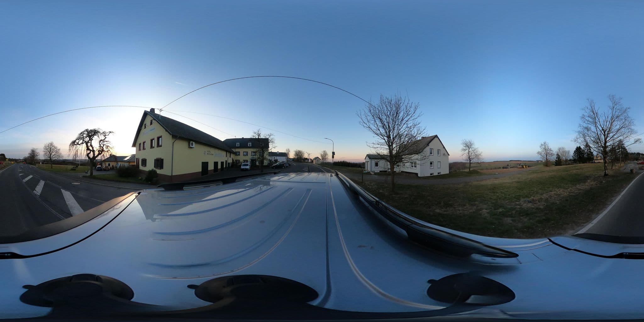 Street view near Hotel Islekhohe, Waxweiler — © Mobilitaetswerk (CC BY-SA · Mapillary)