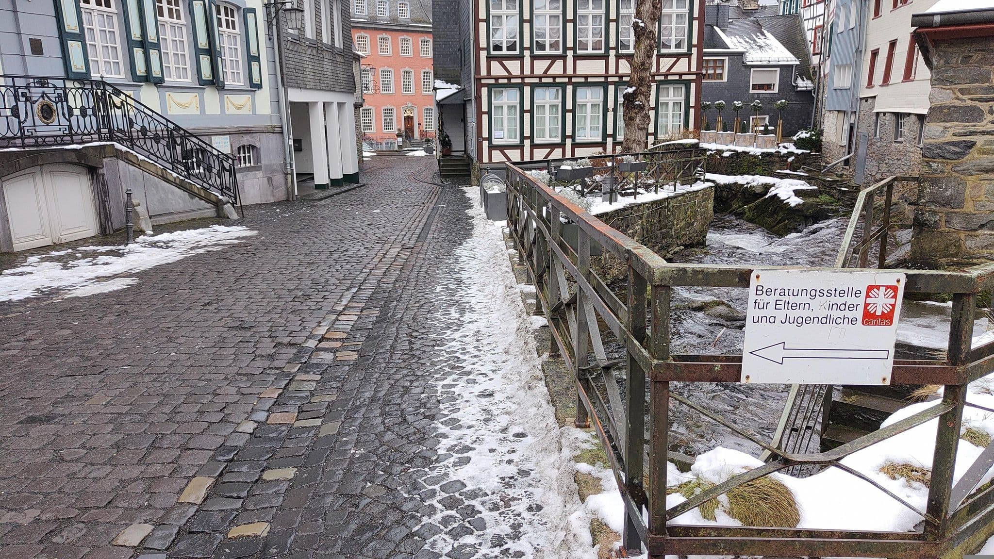 Street view near FeWo 2 im Geschenkehaus, Monschau — © jeroenrozema74 (CC BY-SA · Mapillary)