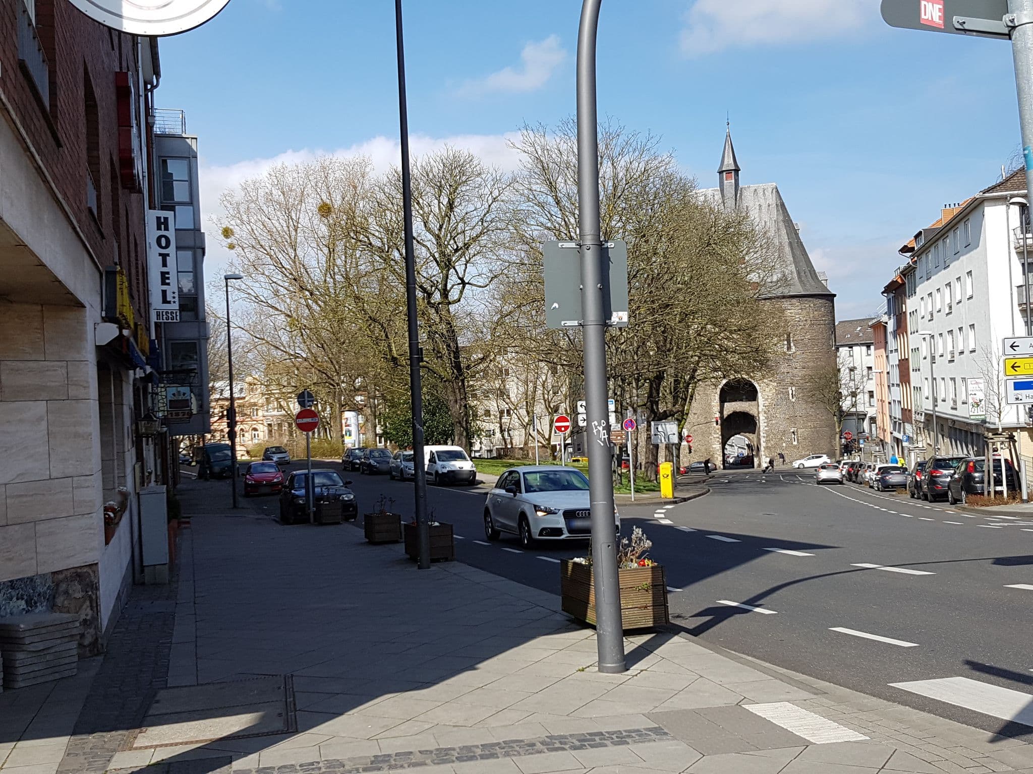 Street view near Hotel Hesse, Aachen — © trockennasenaffe (CC BY-SA · Mapillary)