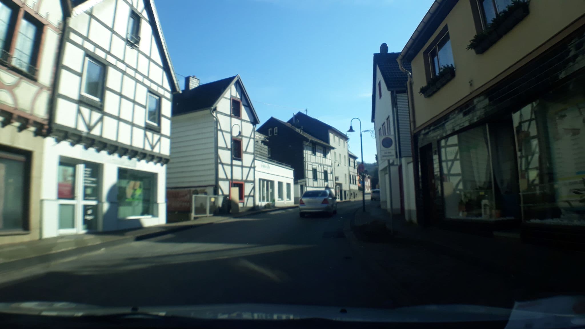 Street view near Ferienwohnung Burgsicht, Heimbach — © tobiasreg (CC BY-SA · Mapillary)