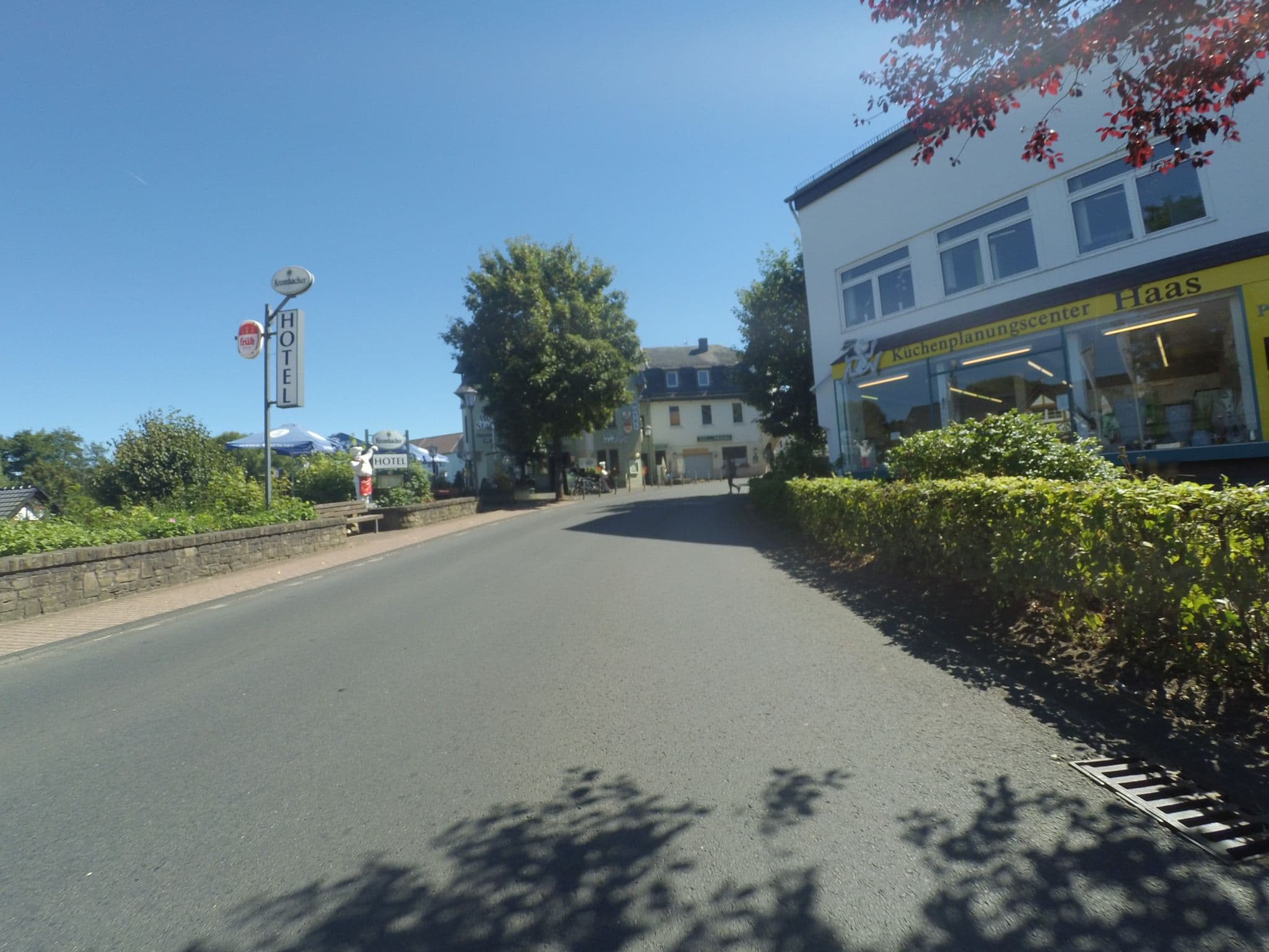 Street view near Alt Stadtkyll Gastronomie GmbH, Stadtkyll — © peewee32 (CC BY-SA · Mapillary)