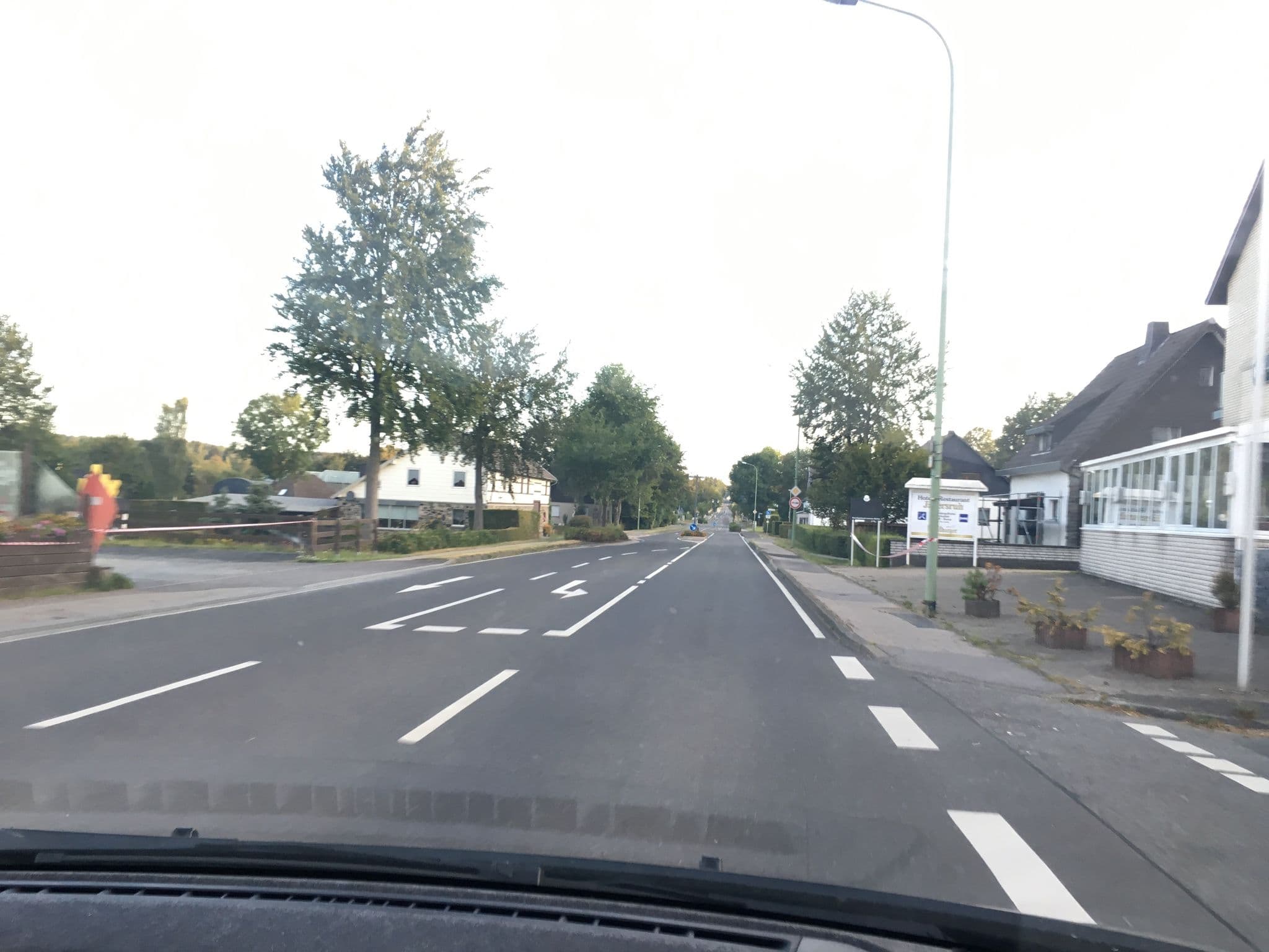 Street view near Zimmermanns Lounges, Simmerath — © noel (CC BY-SA · Mapillary)