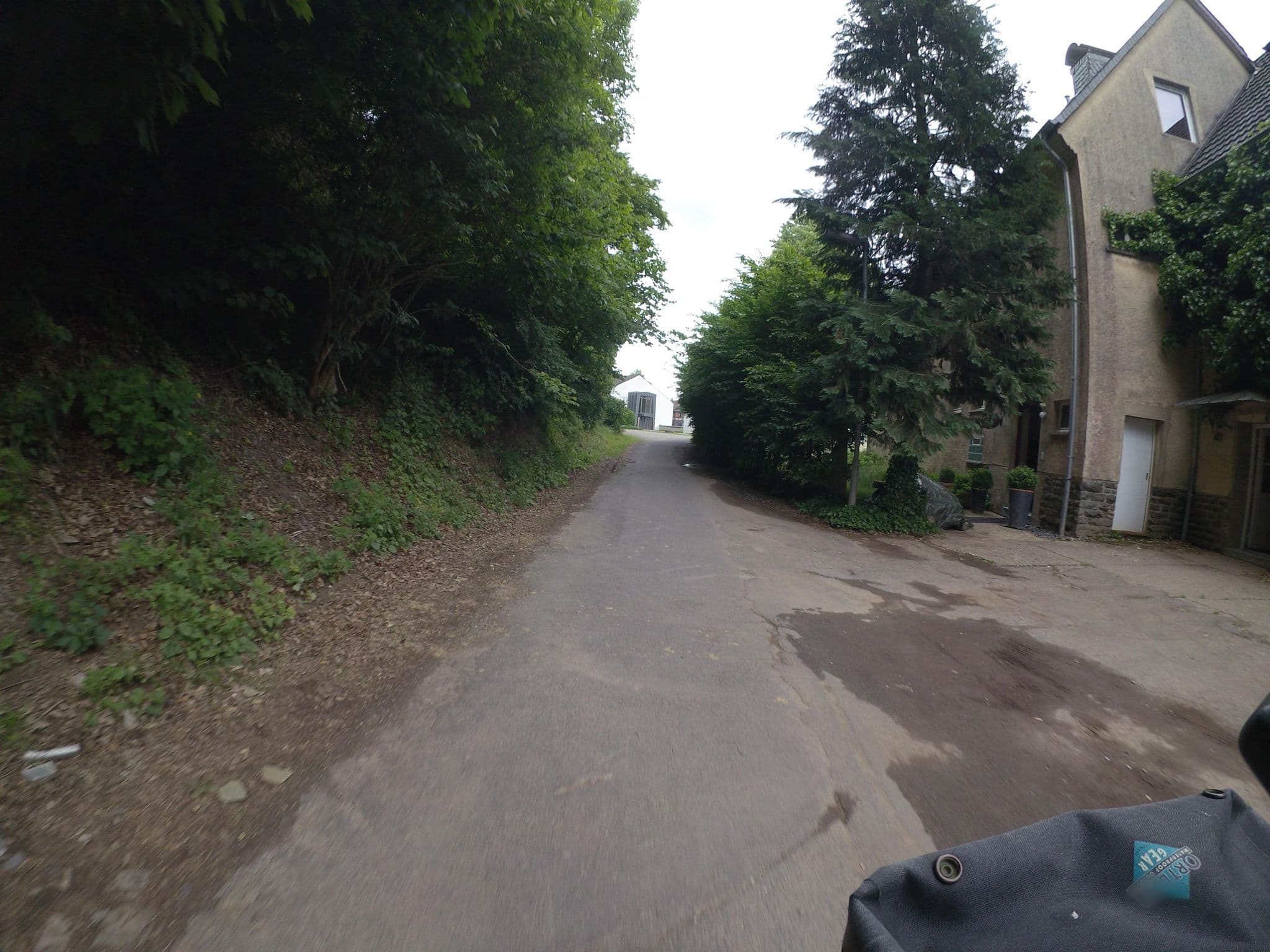 Street view near Loft in alte Schule, Schleiden — © marczoutendijk (CC BY-SA · Mapillary)