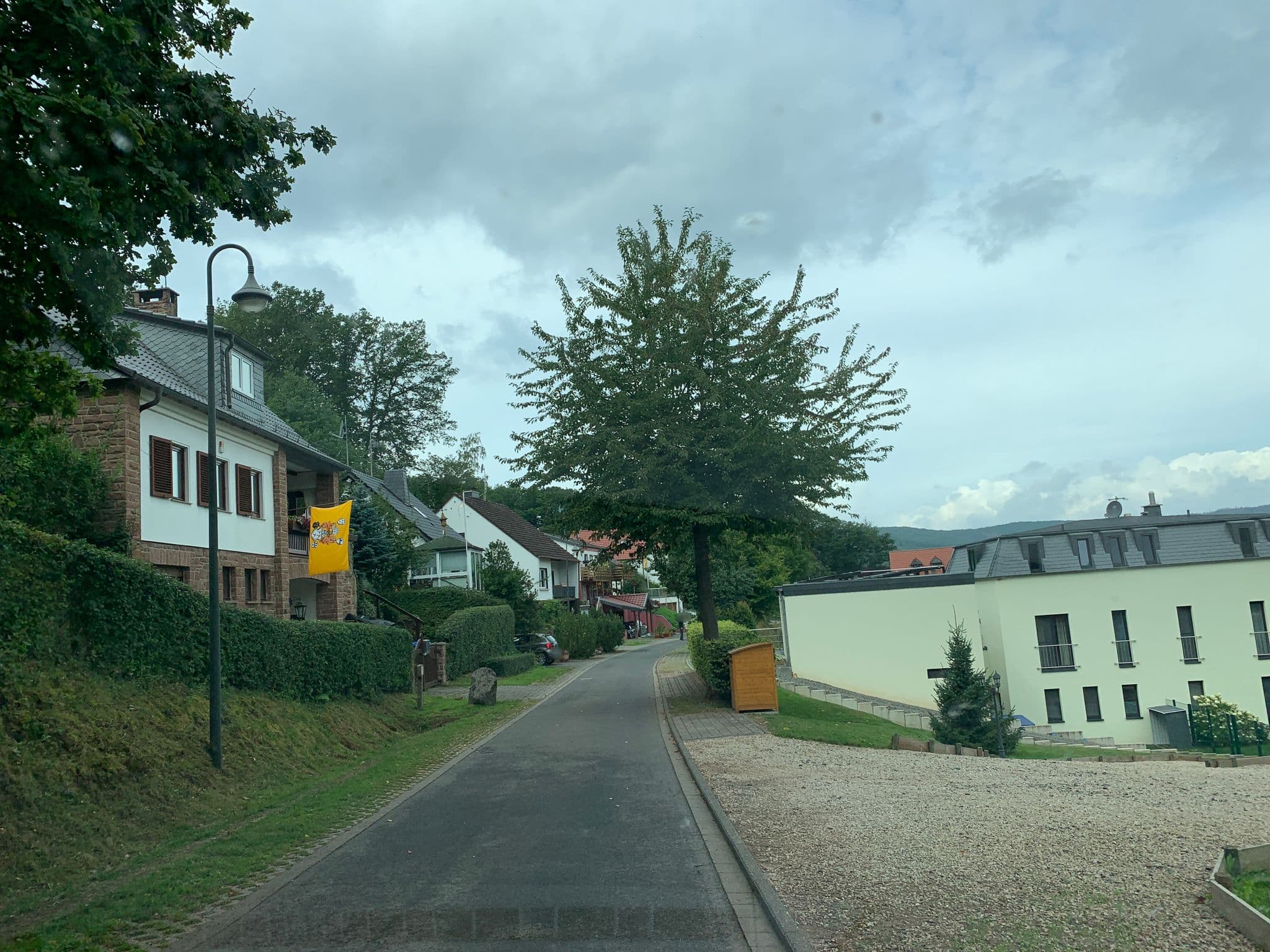 Street view near DAV Duisburg Hütte, Heimbach — © noel (CC BY-SA · Mapillary)