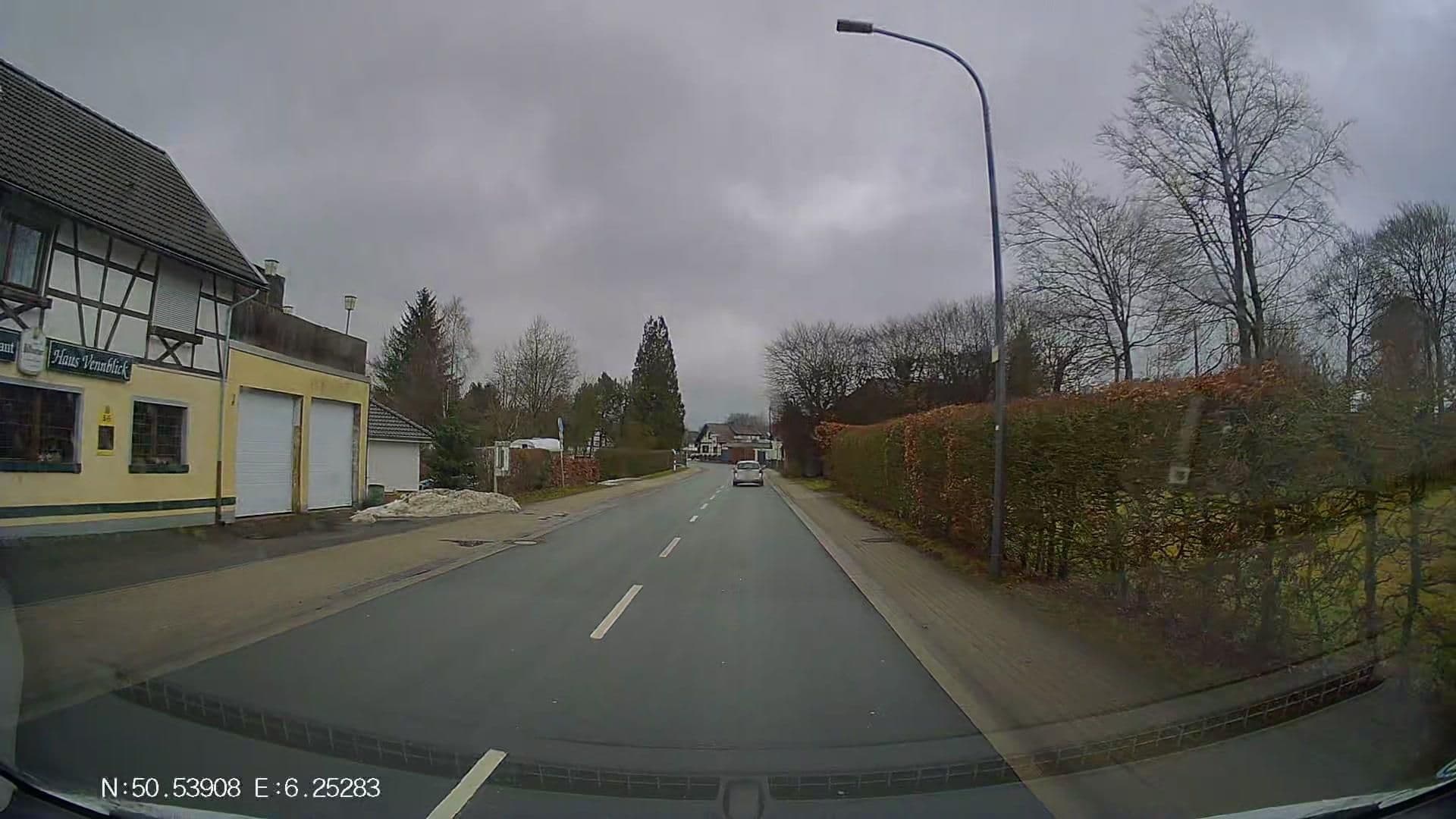 Street view near Deckers Rik Hotelrestaurant, Monschau — © Hightower- (CC BY-SA · Mapillary)