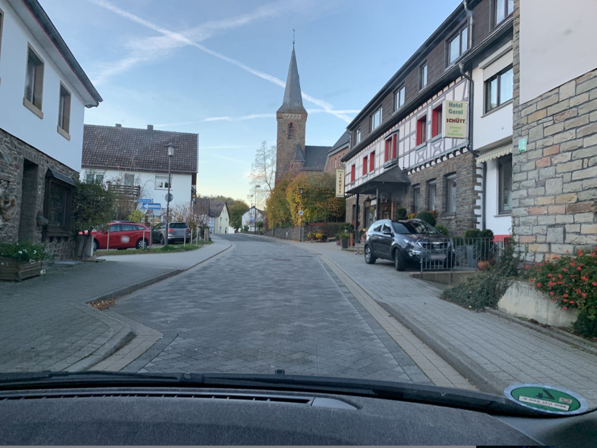 Street view near Hotel Schütt, Simmerath — © noel (CC BY-SA · Mapillary)