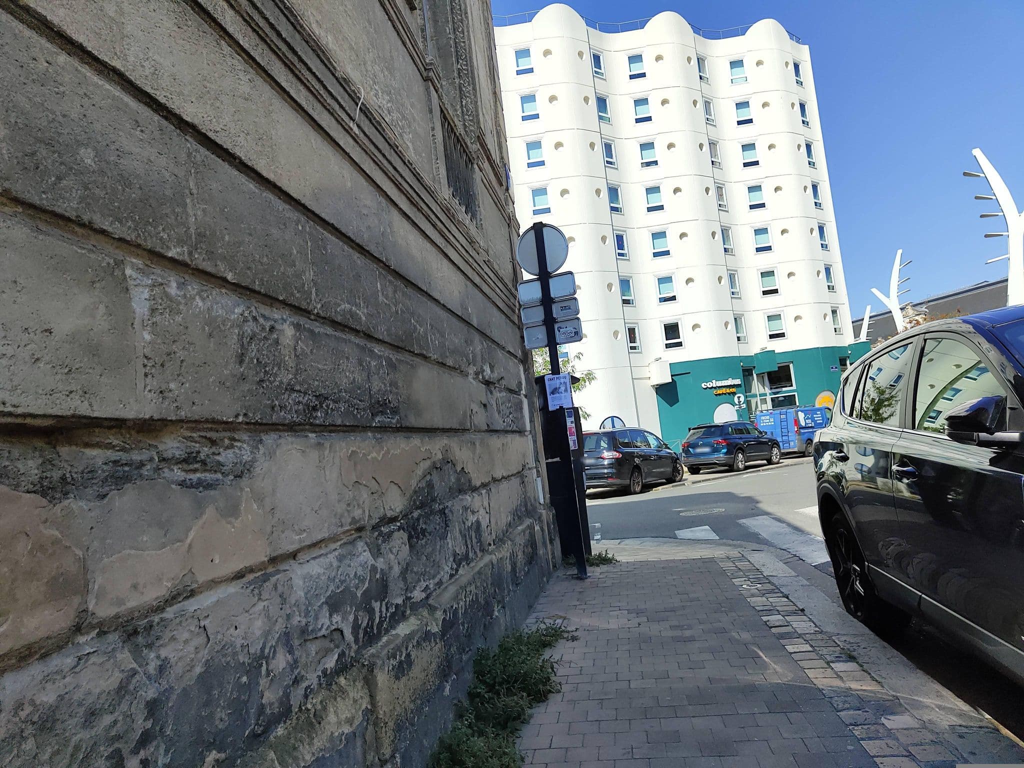 Street view near Ibis Budget, Bègles — © Arkitu (CC BY-SA · Mapillary)