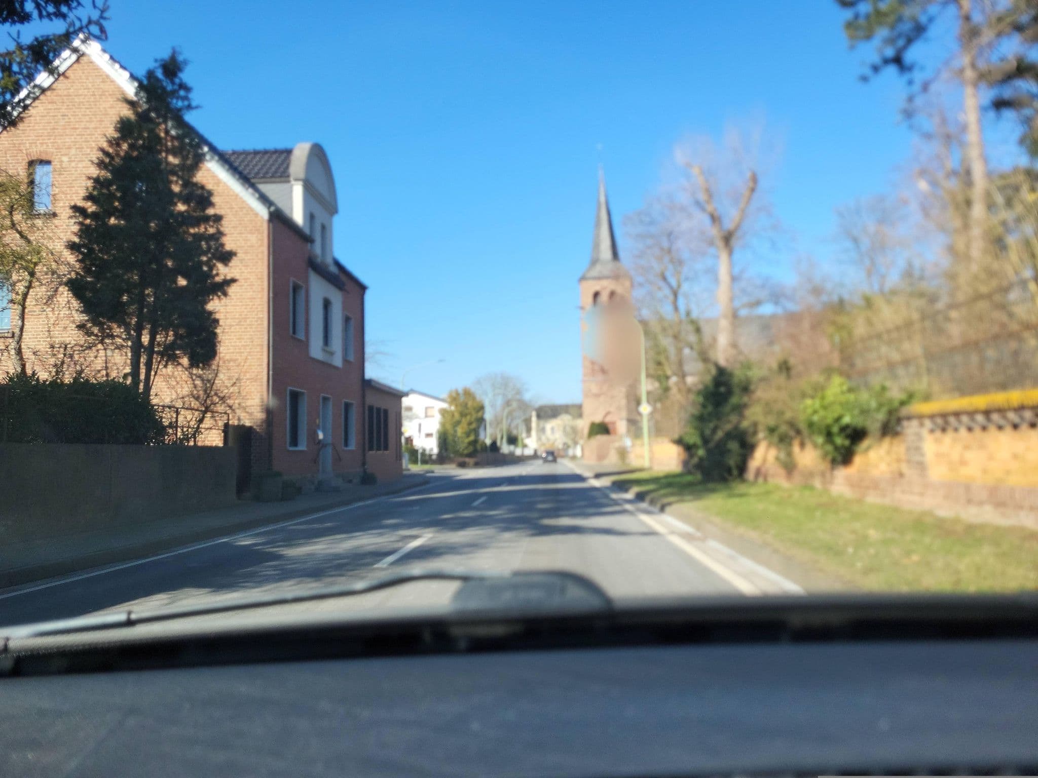 Street view near Gaststätte Zur Post, Düren — © walldi222 (CC BY-SA · Mapillary)