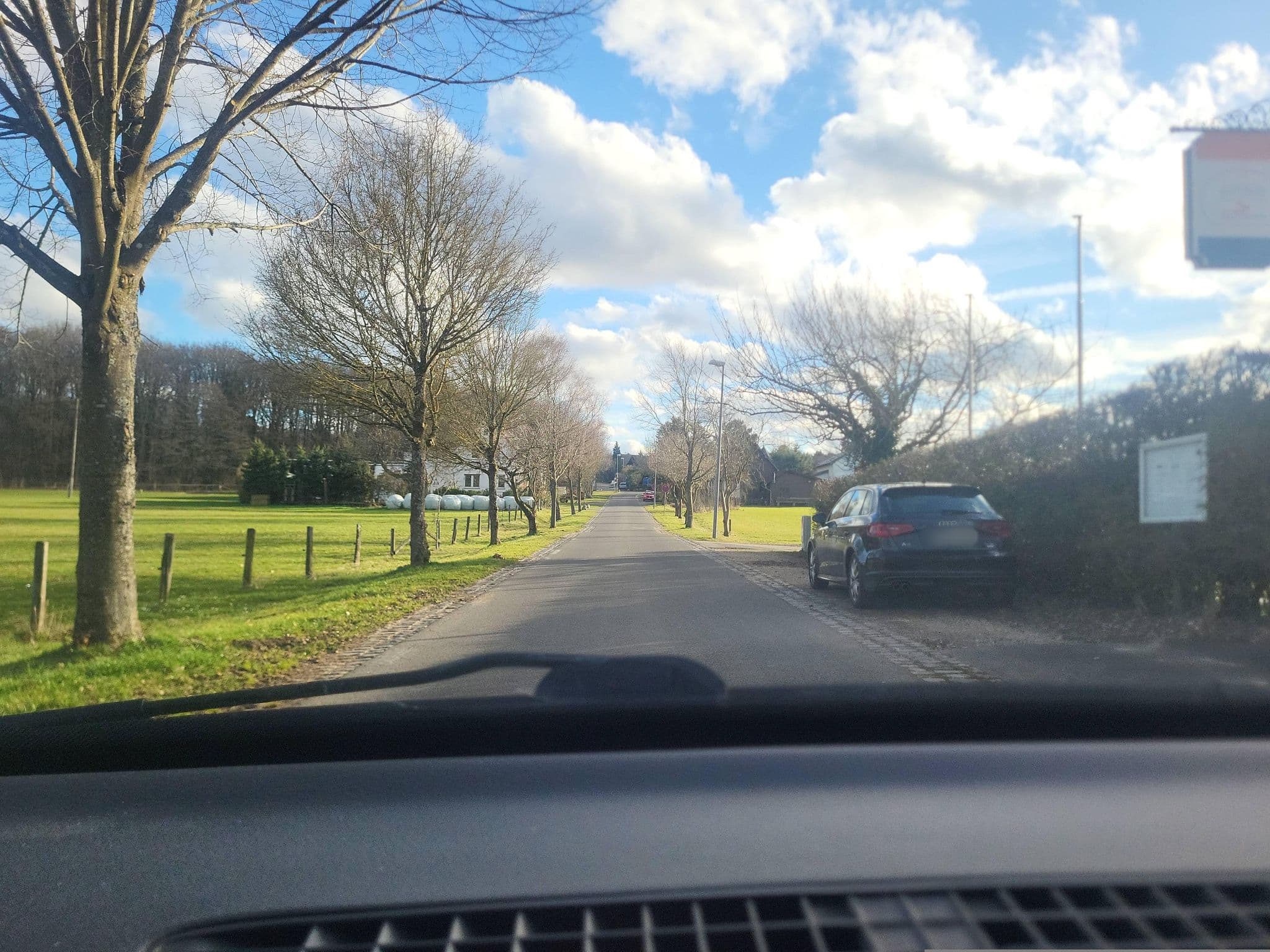 Street view near Hotel Restaurant Kermeterschanke, Heimbach — © walldi222 (CC BY-SA · Mapillary)