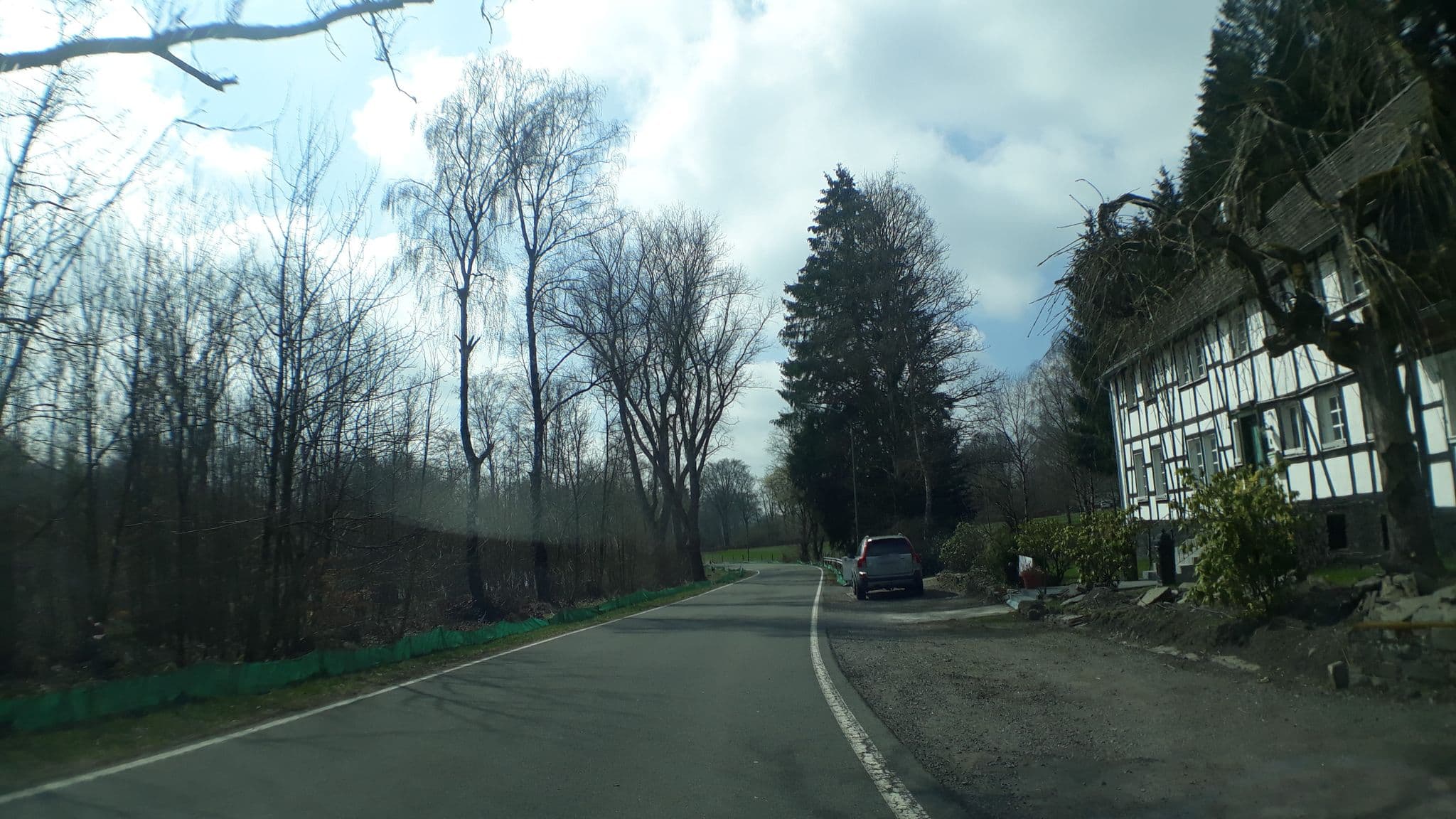 Street view near Ferienhaus am Menzerather Weiher, Monschau — © tobiasreg (CC BY-SA · Mapillary)