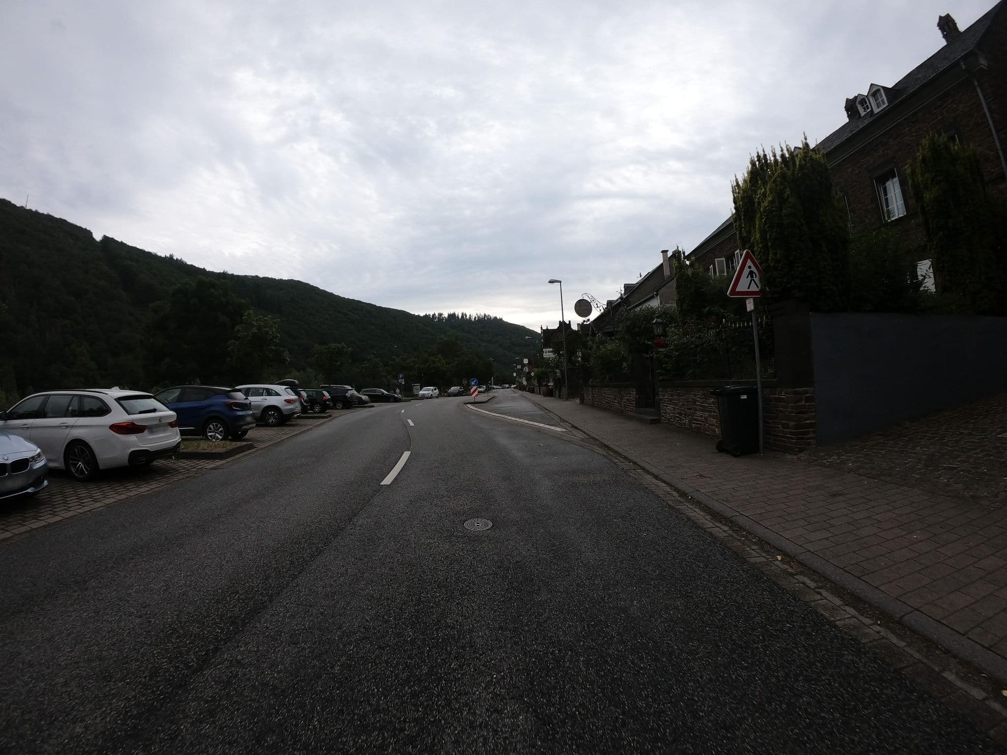 Street view near Haus Mosel, Klotten — © joostjakob (CC BY-SA · Mapillary)