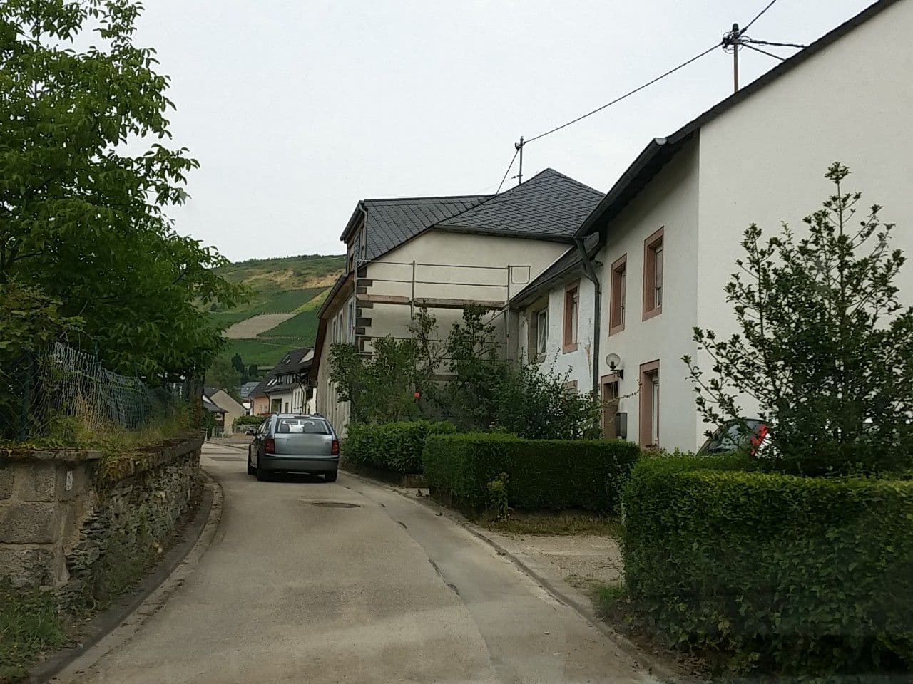 Street view near Ferienwohnung Scherfsmühle, Waldrach — © whitechristmas (CC BY-SA · Mapillary)