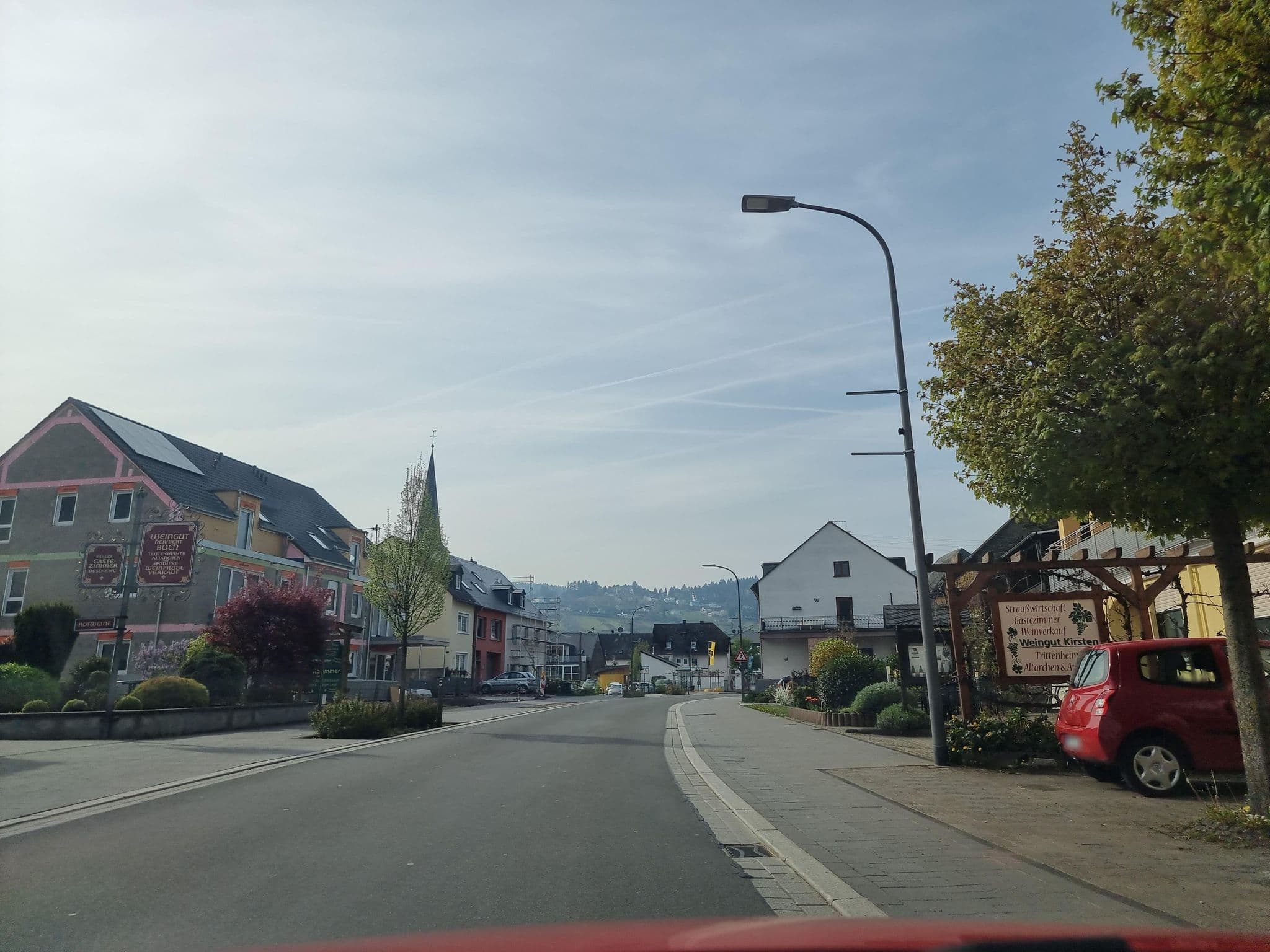 Street view near Café Mack, Trittenheim — © ma_rt_in (CC BY-SA · Mapillary)