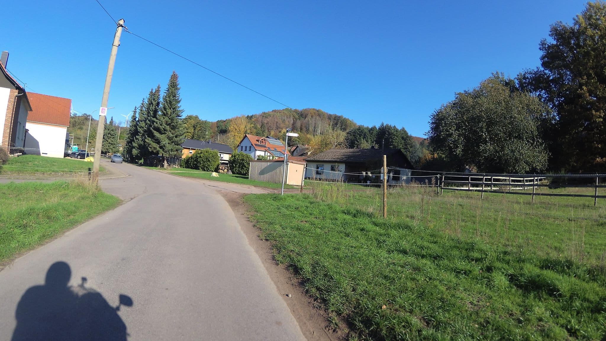 Street view near Ferienhäuser Bellana, Losheim — © teddy73 (CC BY-SA · Mapillary)