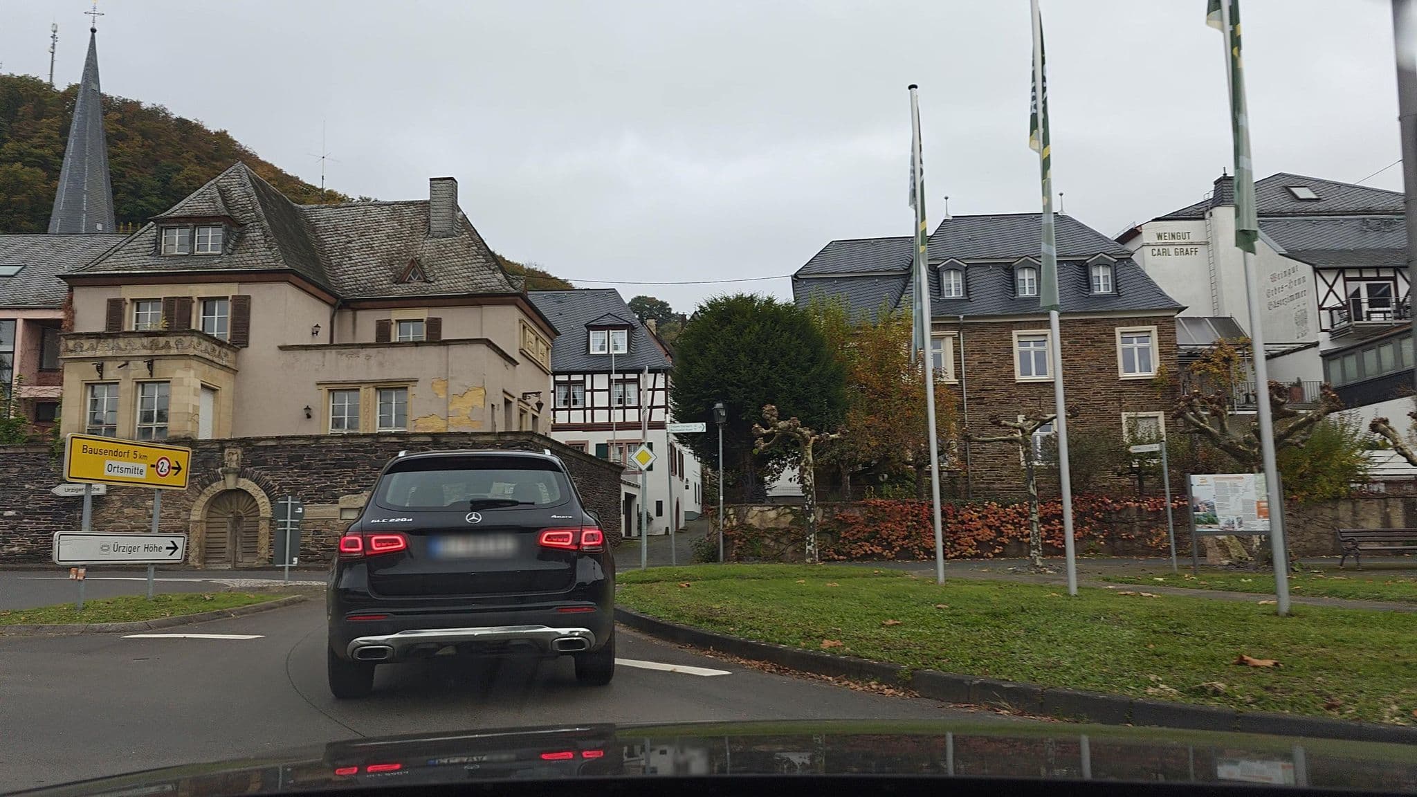Street view near Mosel Palais, Zeltingen-Rachtig — © amenophis (CC BY-SA · Mapillary)