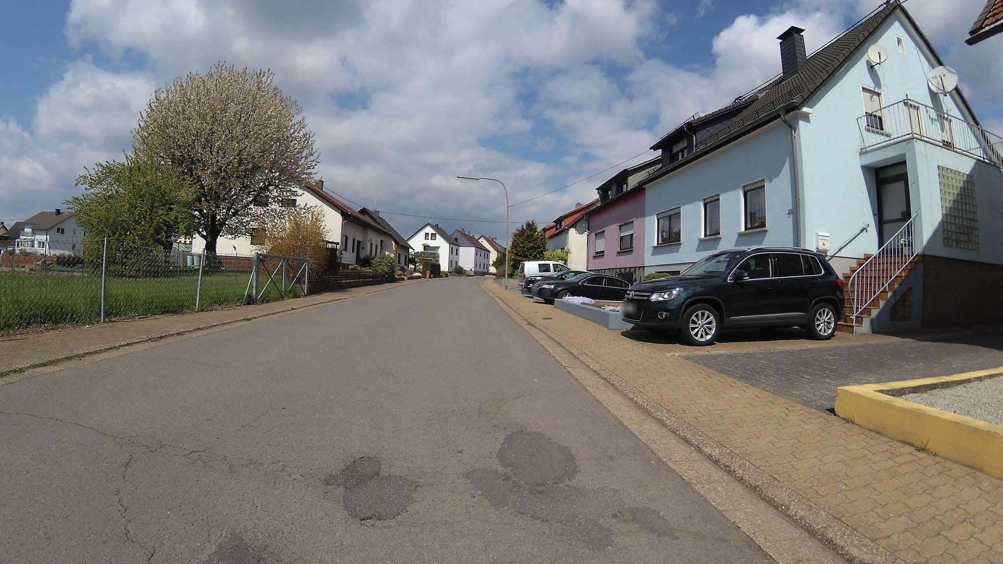 Street view near Ferienwohnungen BECKENDORF Schiller, Losheim — © teddy73 (CC BY-SA · Mapillary)