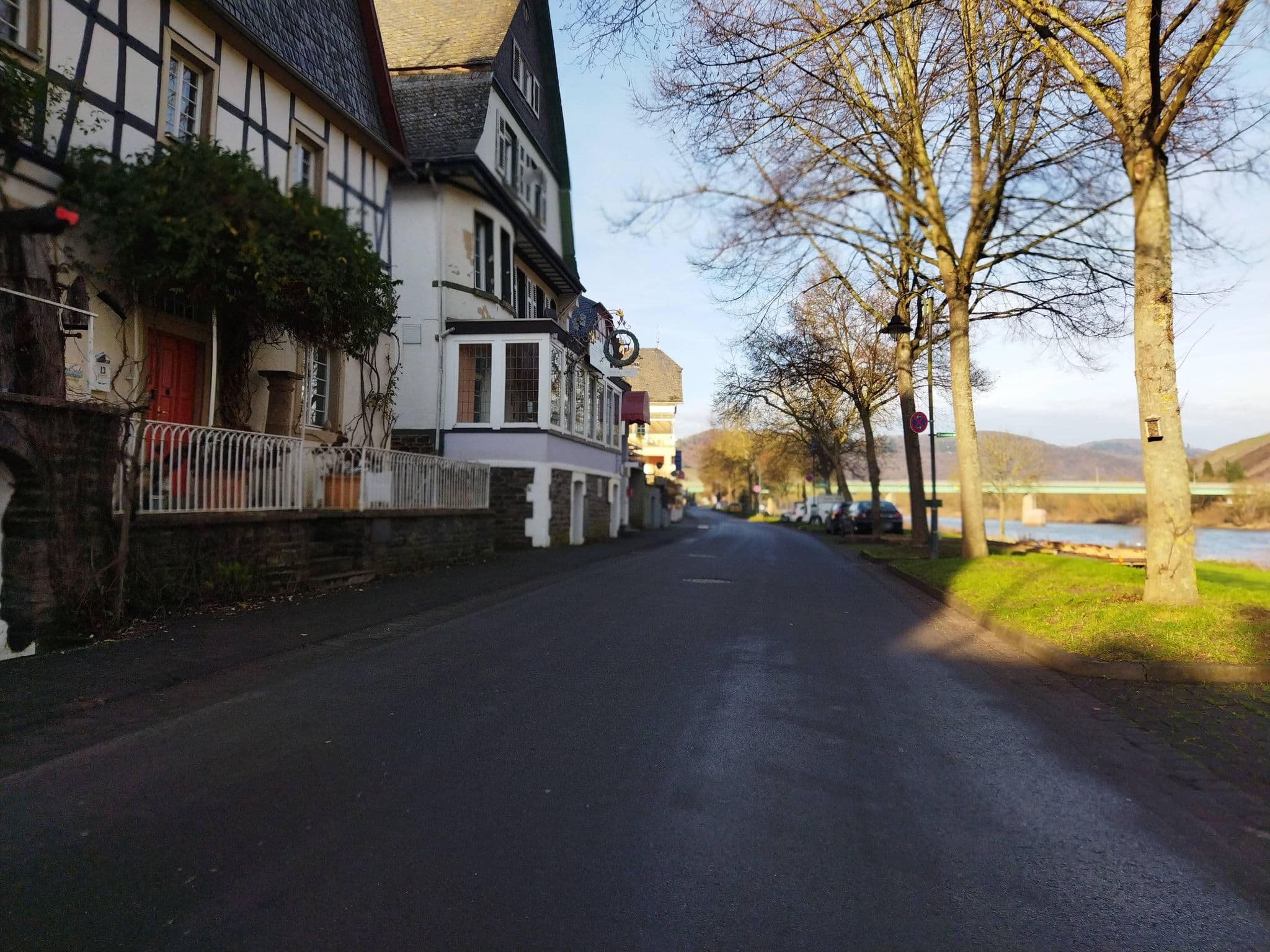 Street view near Moselquartier, Reil — © changchun1 (CC BY-SA · Mapillary)