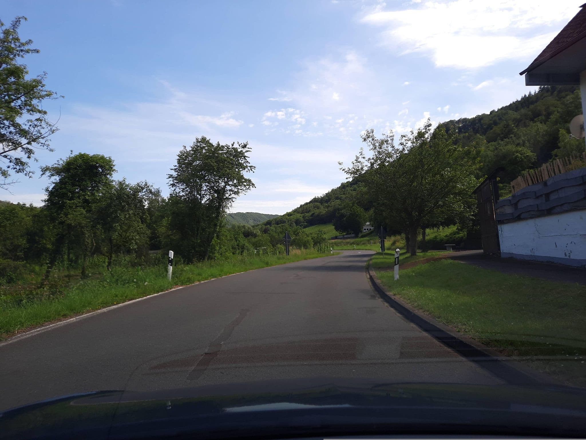 Street view near Haus Doris, Enkirch — © Lowiekse (CC BY-SA · Mapillary)