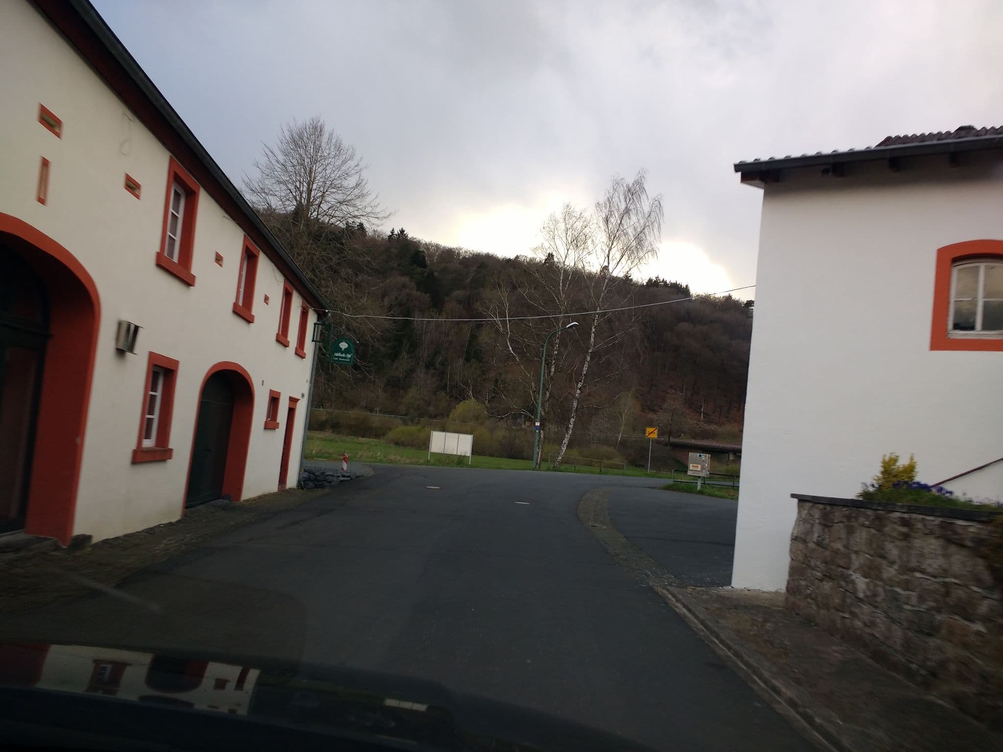 Street view near Müllisch's Mühle, Hillesheim — © rb61 (CC BY-SA · Mapillary)