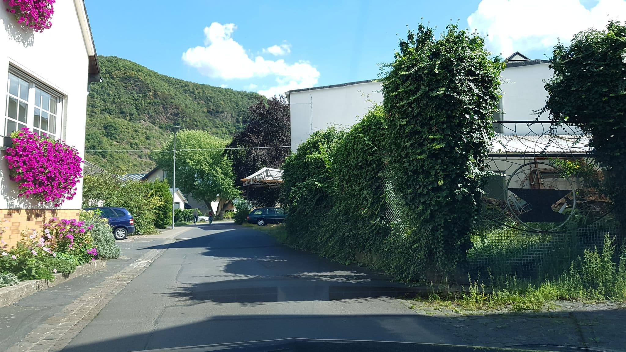 Street view near Gästehaus Weberskirch, Bruttig-Fankel — © Lowiekse (CC BY-SA · Mapillary)
