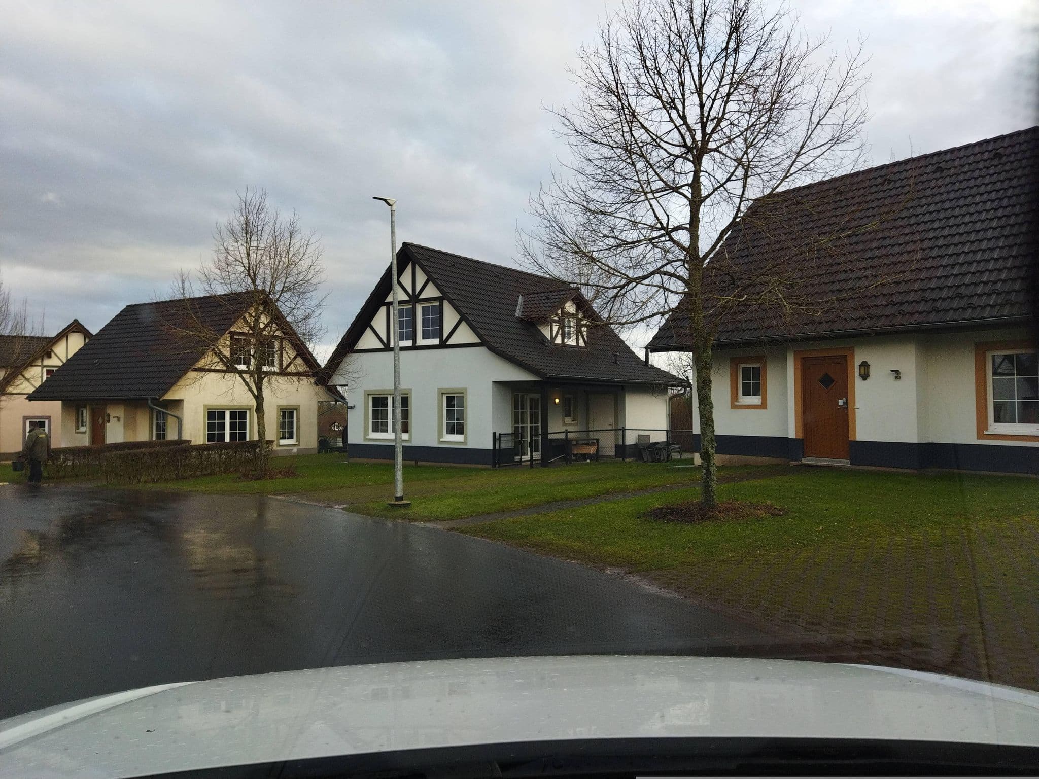 Street view near Haus 106, Ediger-Eller — © changchun1 (CC BY-SA · Mapillary)