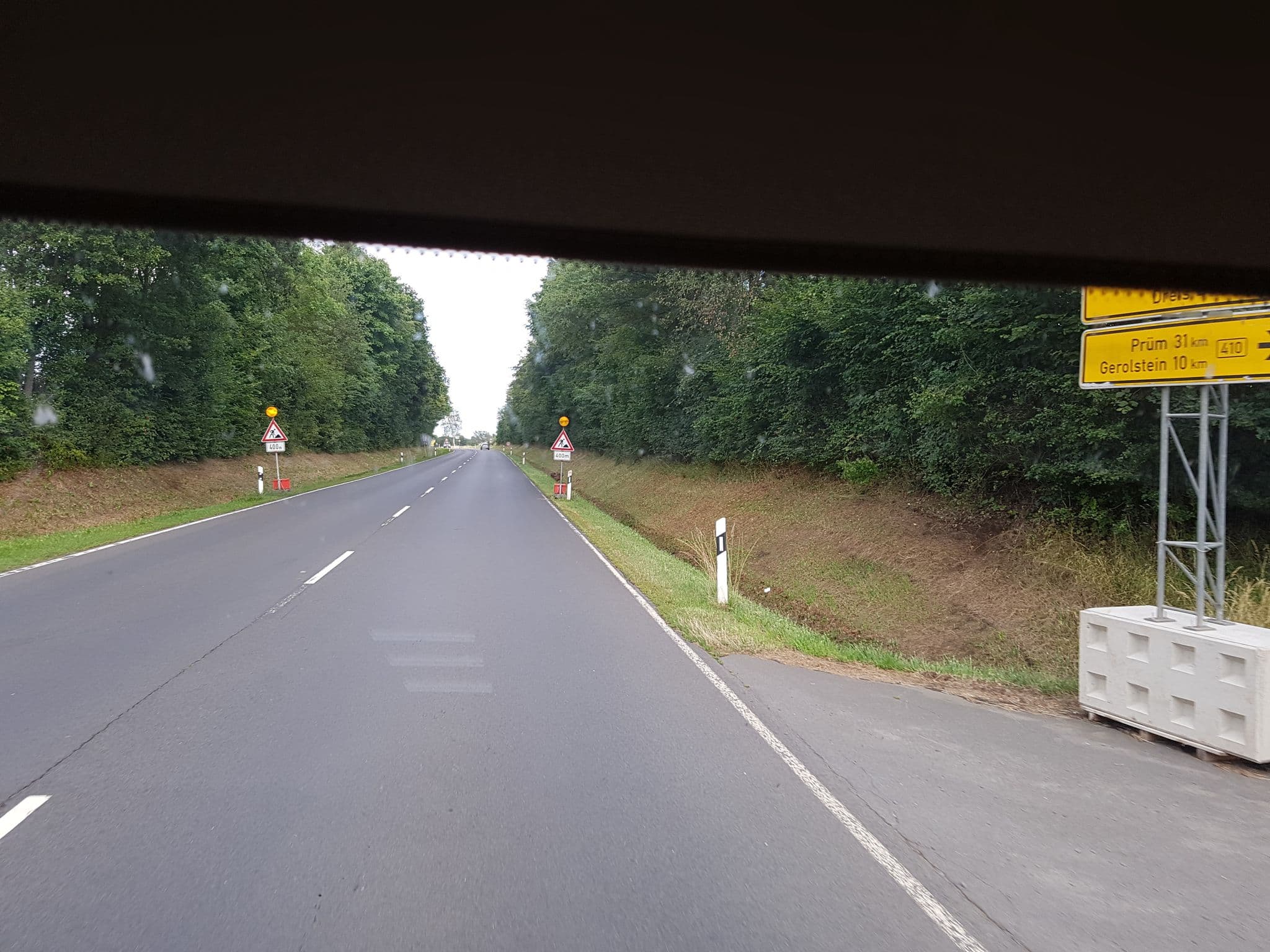 Street view near Der Grafenfelder Hof, Pelm — © bernardvoyageur (CC BY-SA · Mapillary)