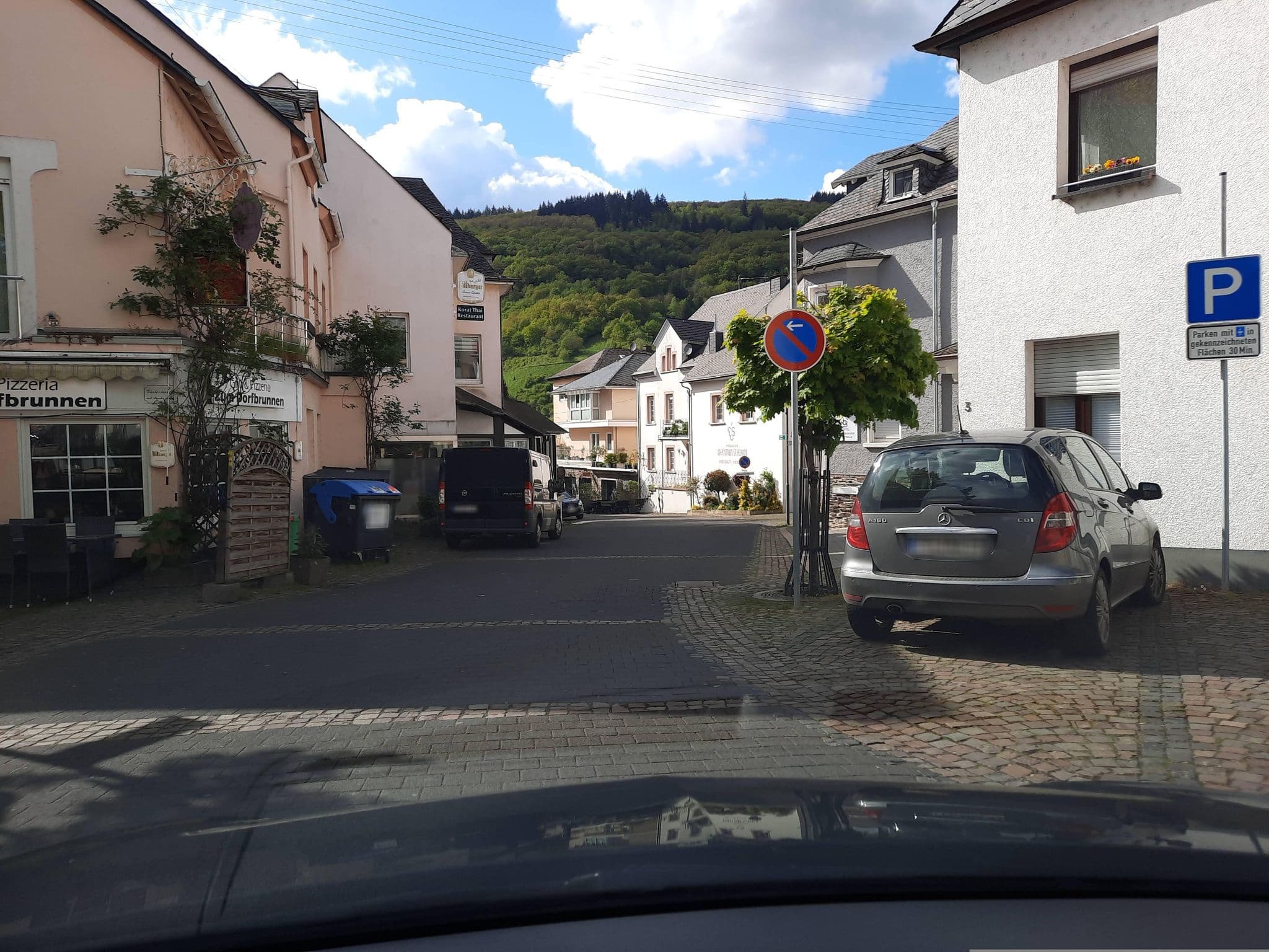 Street view near JG-Haus Ferienwohnungen, Bullay — © Lowiekse (CC BY-SA · Mapillary)