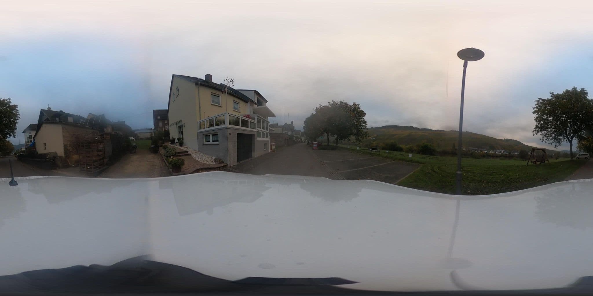 Street view near B&B zum Treppchen, Kröv — © rjmen_roundb (CC BY-SA · Mapillary)
